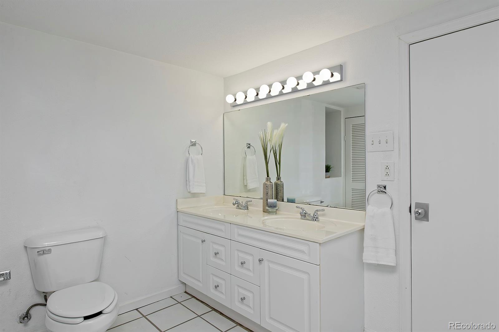 MLS Image #36 for 2500  locust street,denver, Colorado