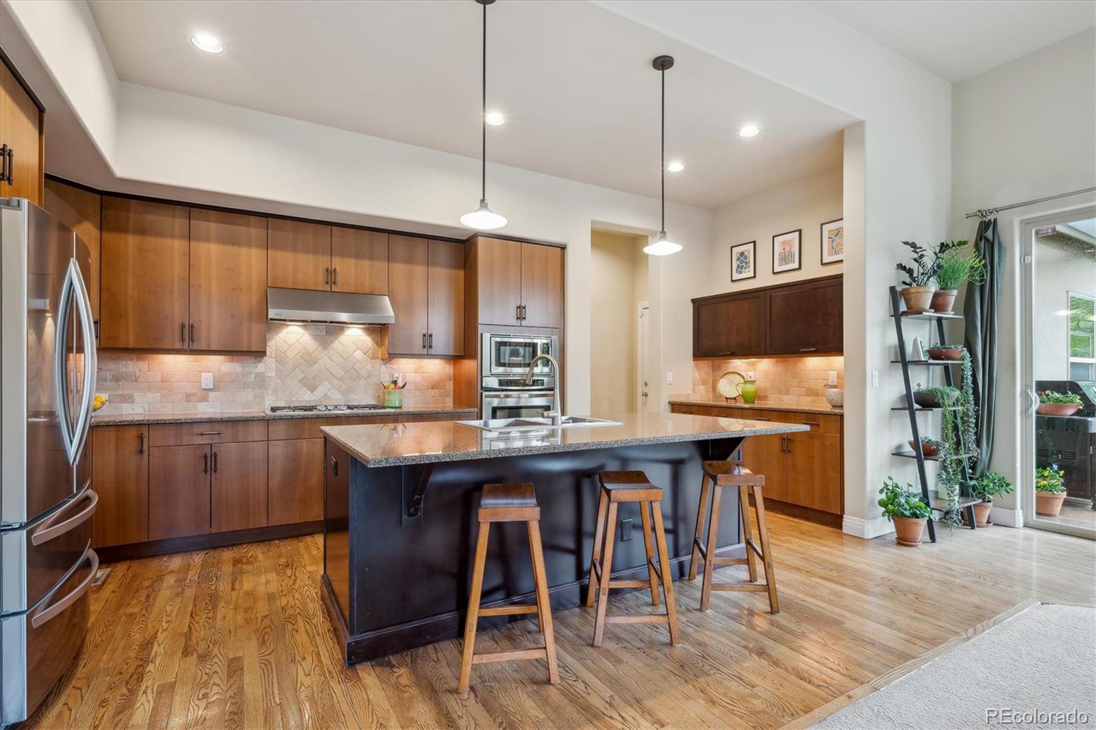 MLS Image #11 for 9580 e 5th avenue,denver, Colorado