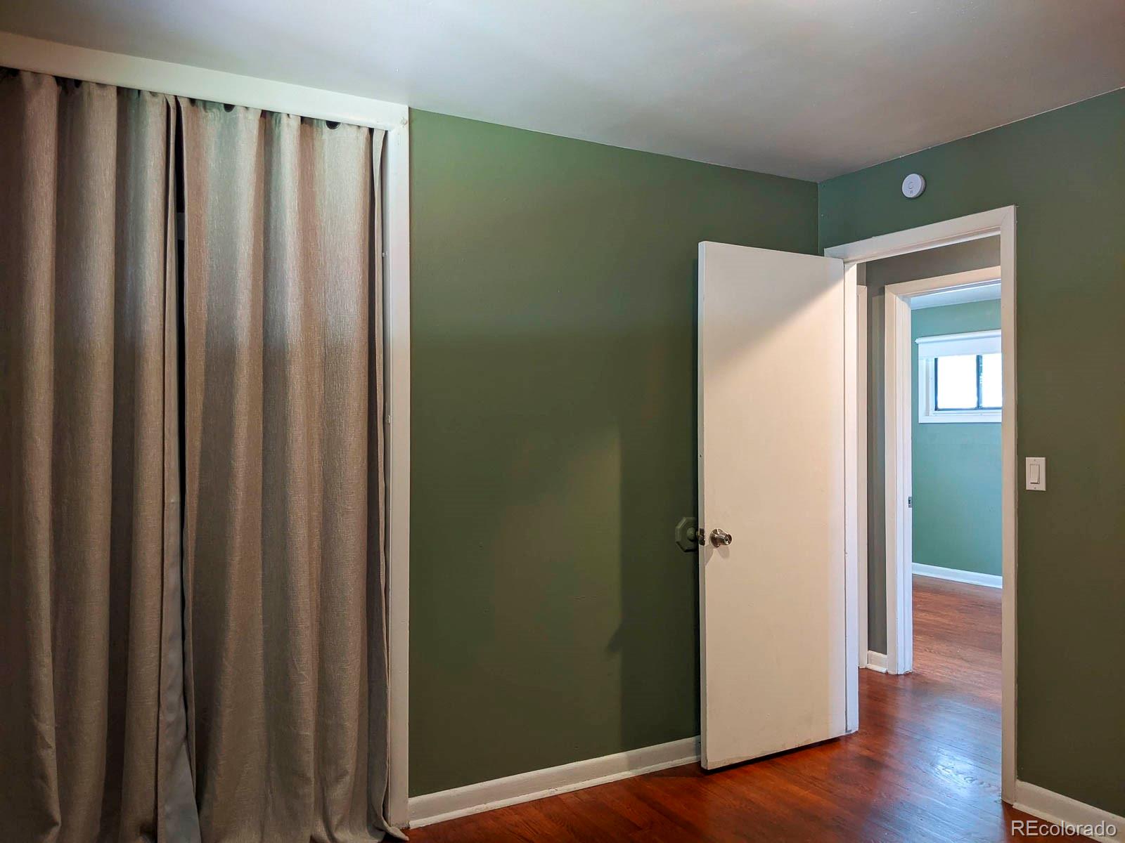 MLS Image #19 for 1500 s perry street,denver, Colorado
