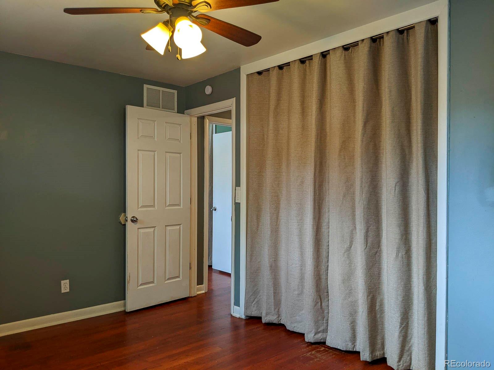 MLS Image #21 for 1500 s perry street,denver, Colorado