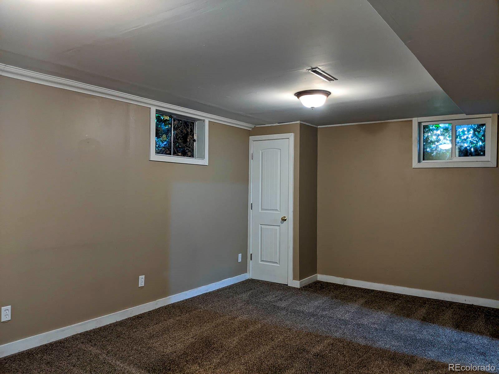 MLS Image #26 for 1500 s perry street,denver, Colorado