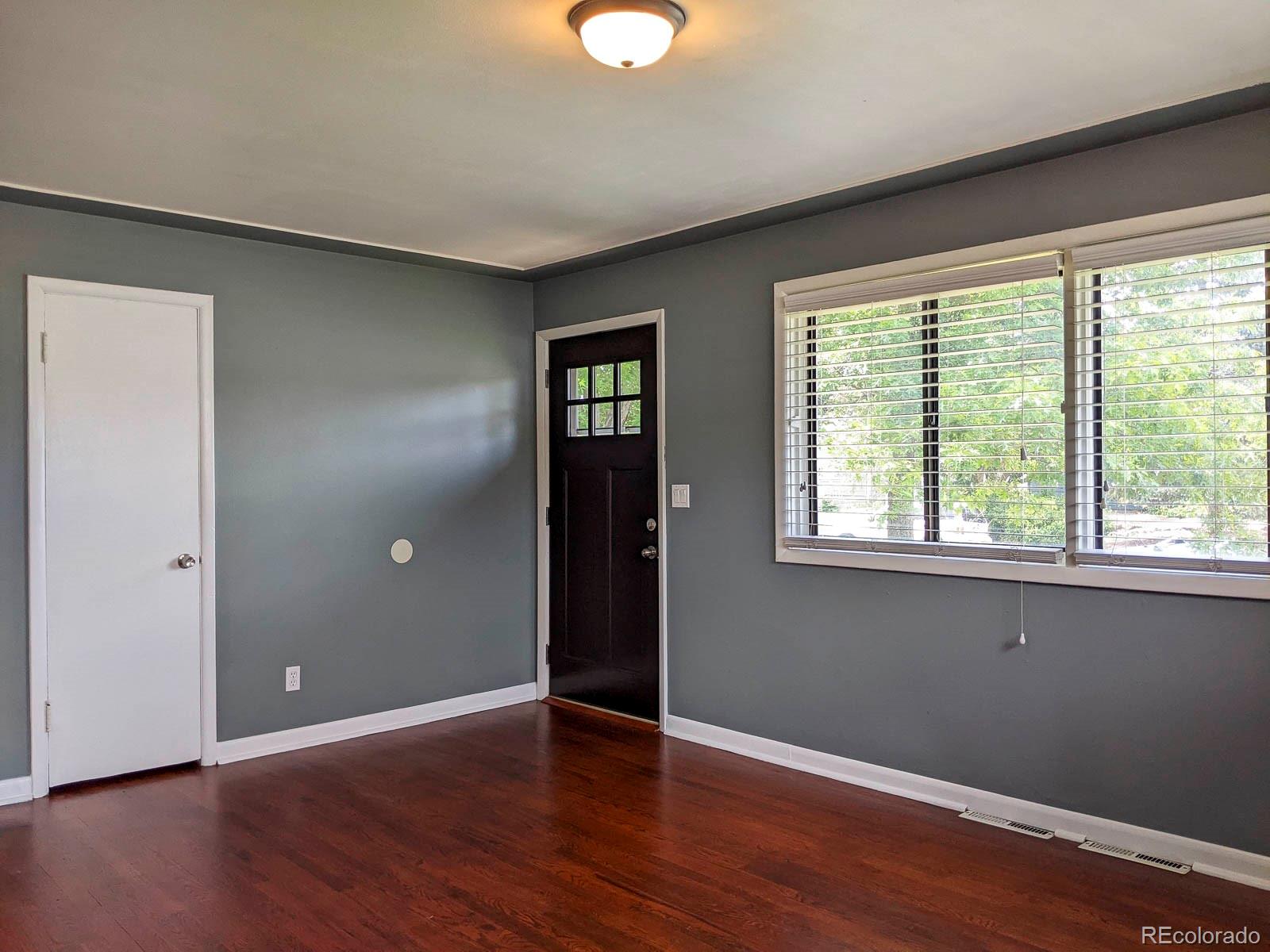 MLS Image #4 for 1500 s perry street,denver, Colorado