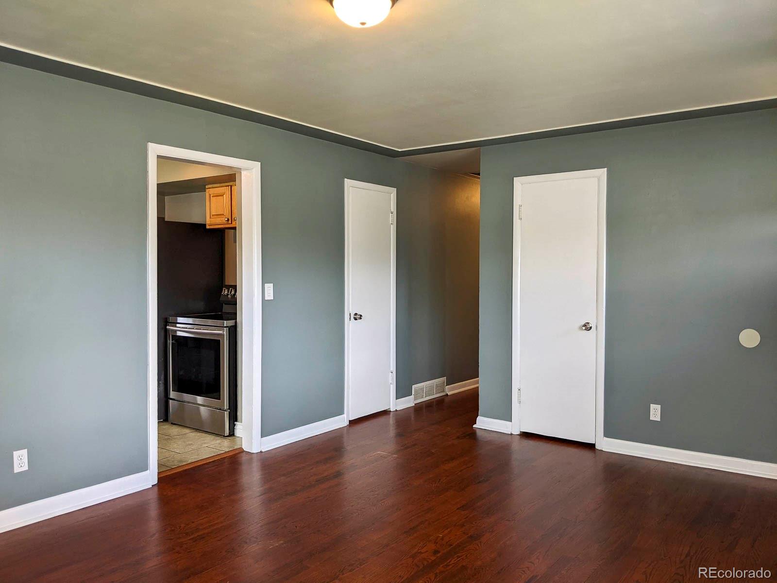 MLS Image #5 for 1500 s perry street,denver, Colorado