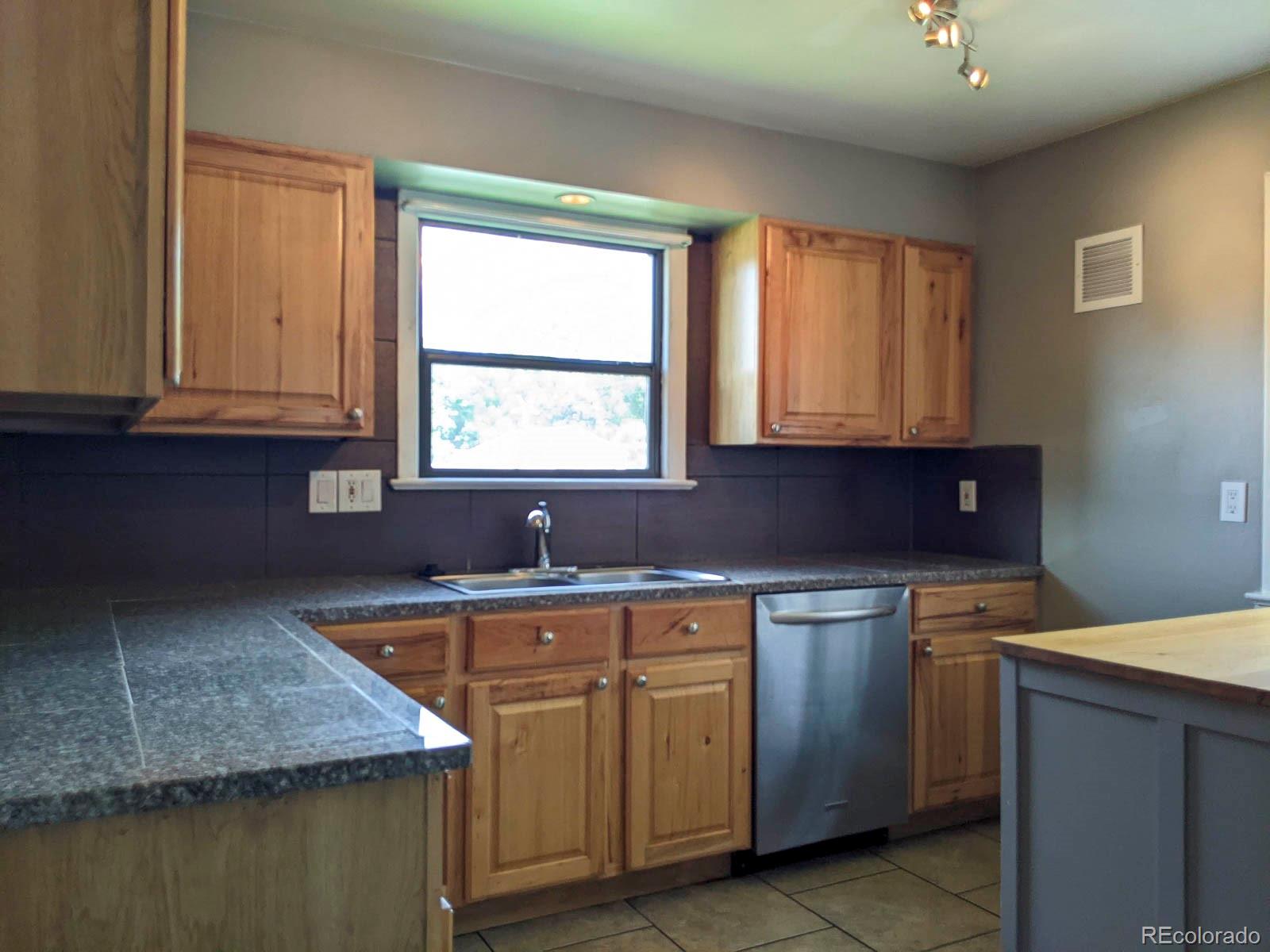 MLS Image #6 for 1500 s perry street,denver, Colorado