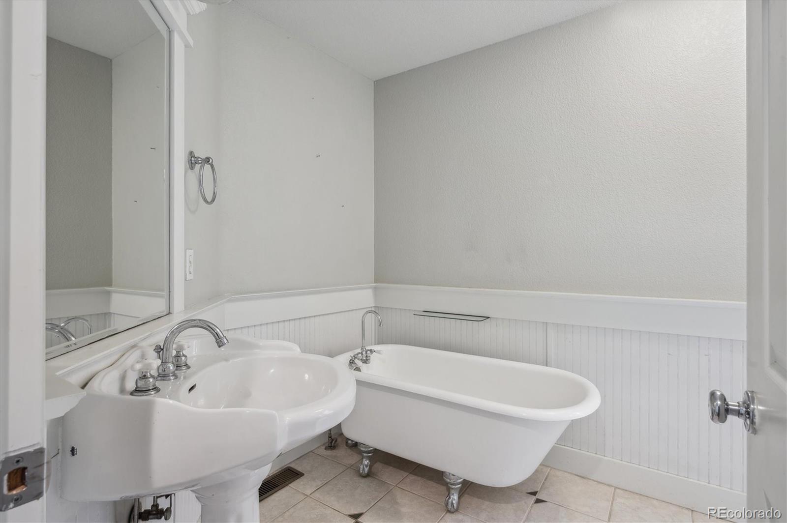 MLS Image #17 for 1580 n franklin street ,denver, Colorado