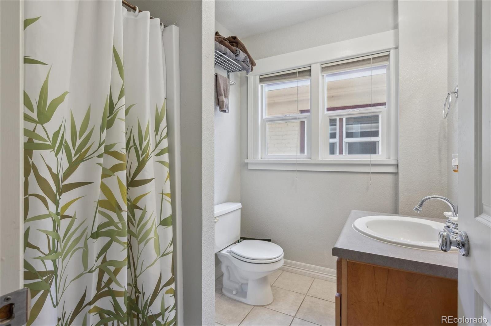 MLS Image #21 for 1580 n franklin street ,denver, Colorado