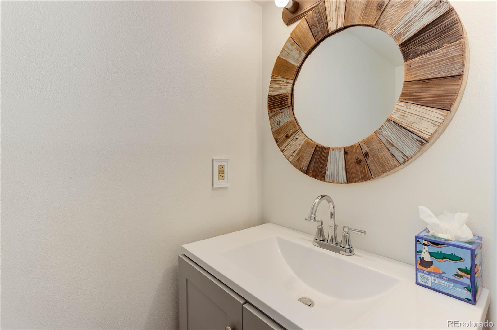 MLS Image #10 for 8144  washington street,denver, Colorado