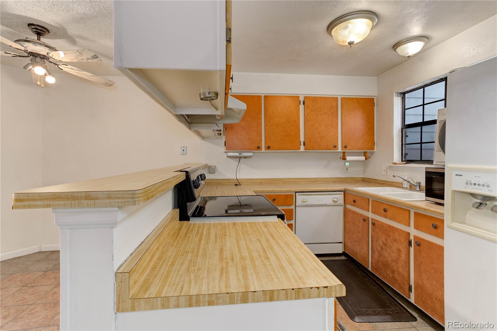 MLS Image #7 for 8144  washington street,denver, Colorado