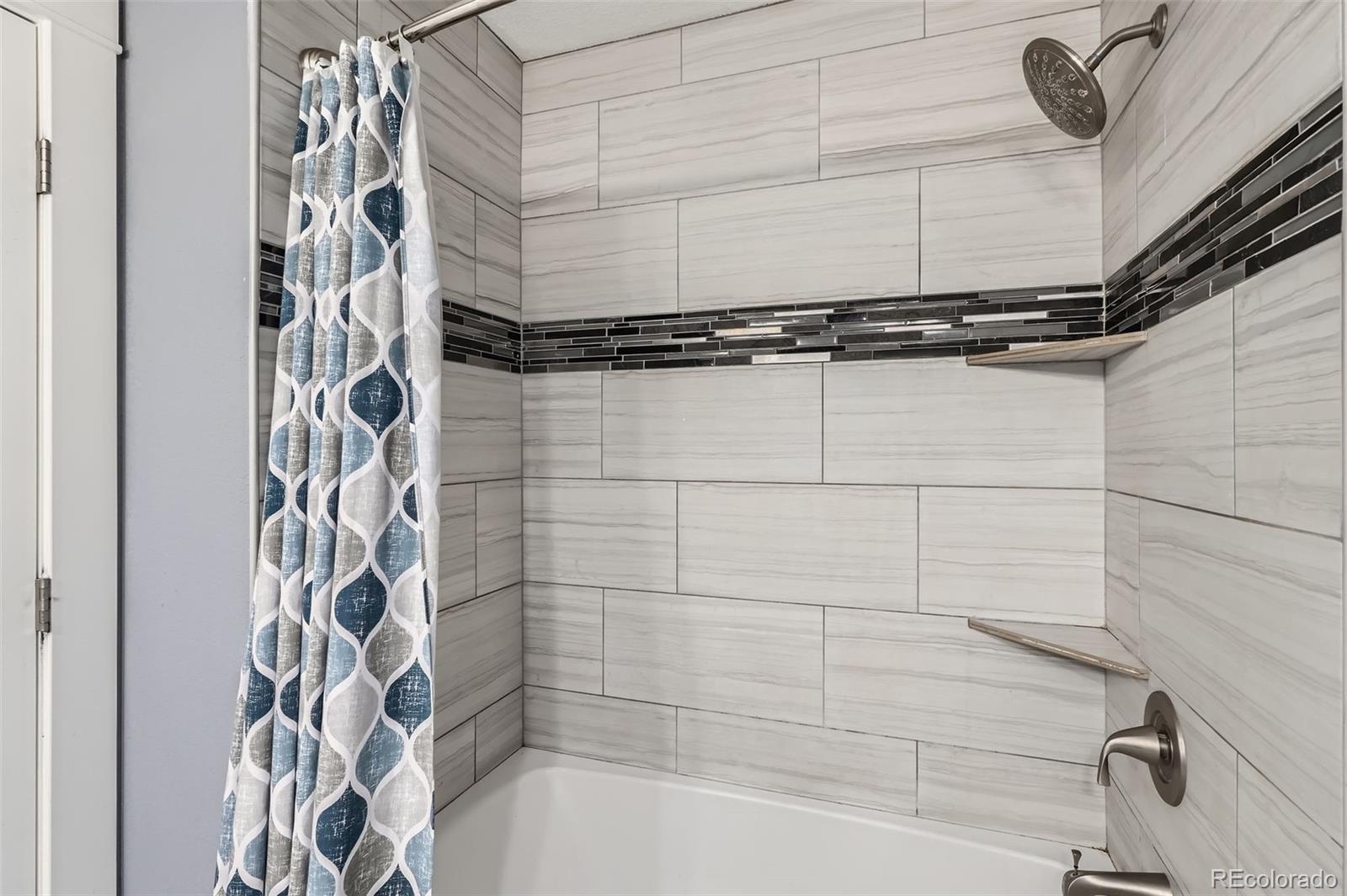 MLS Image #14 for 1818 s quebec way,denver, Colorado