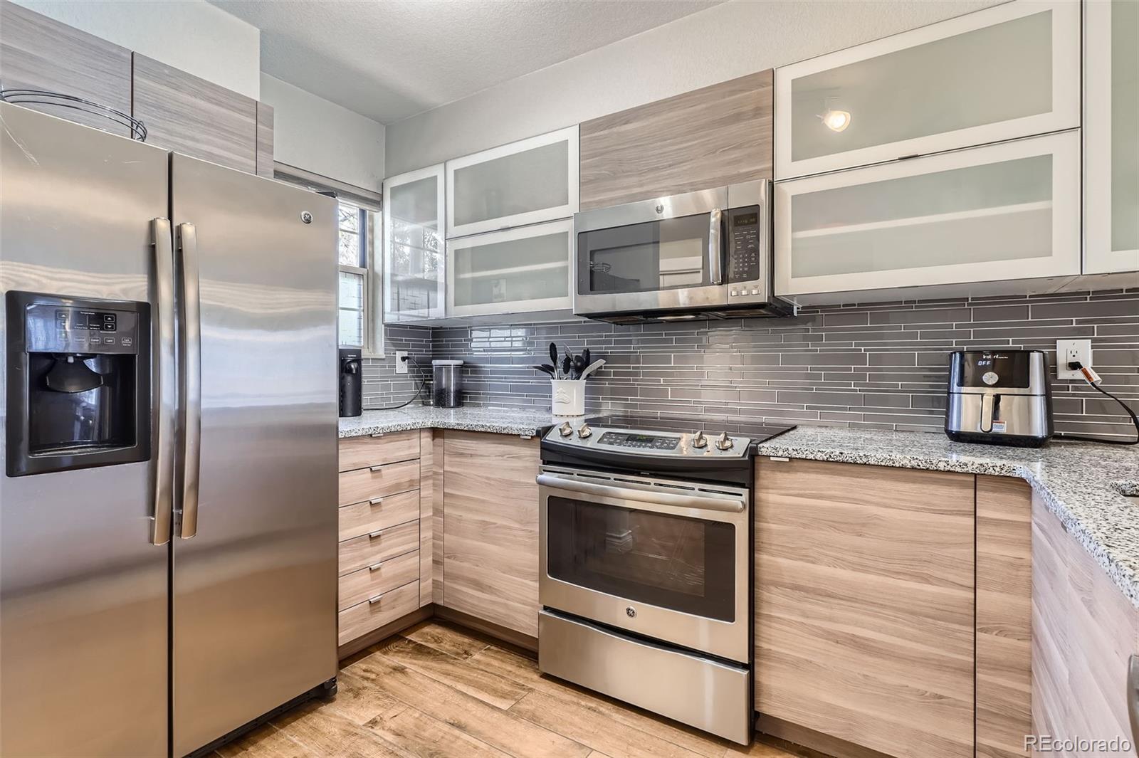 MLS Image #4 for 1818 s quebec way,denver, Colorado