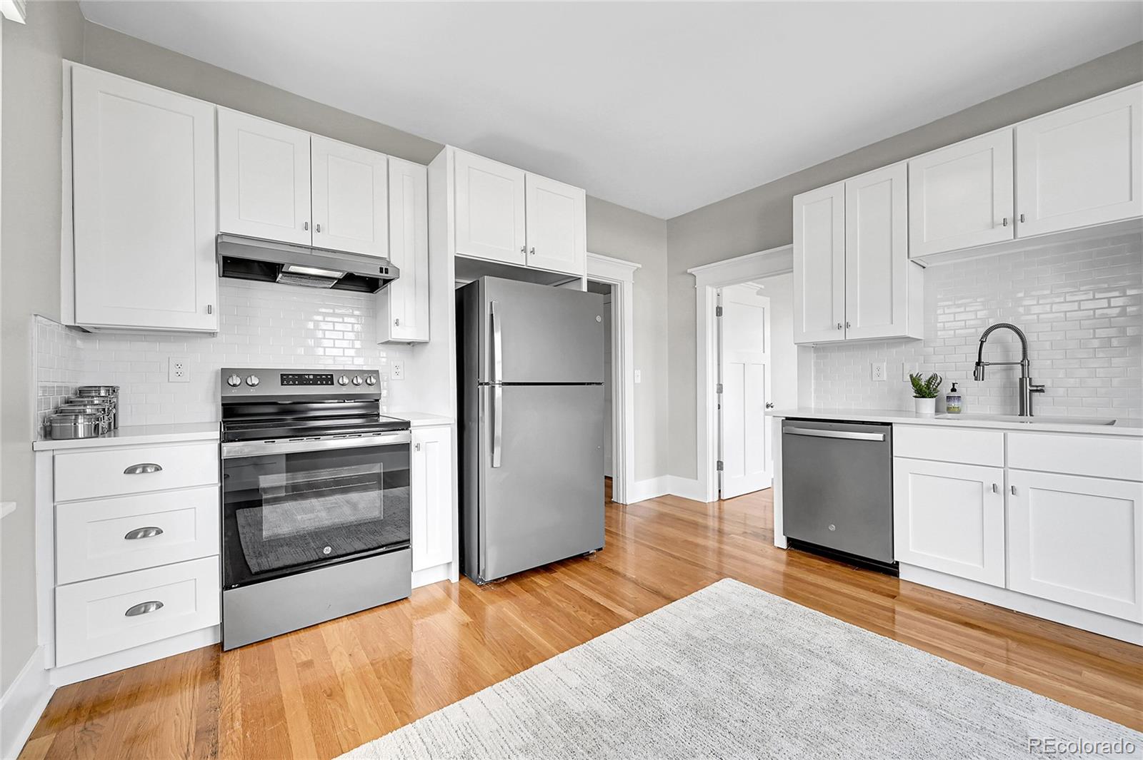 MLS Image #20 for 1578 n meade street,denver, Colorado