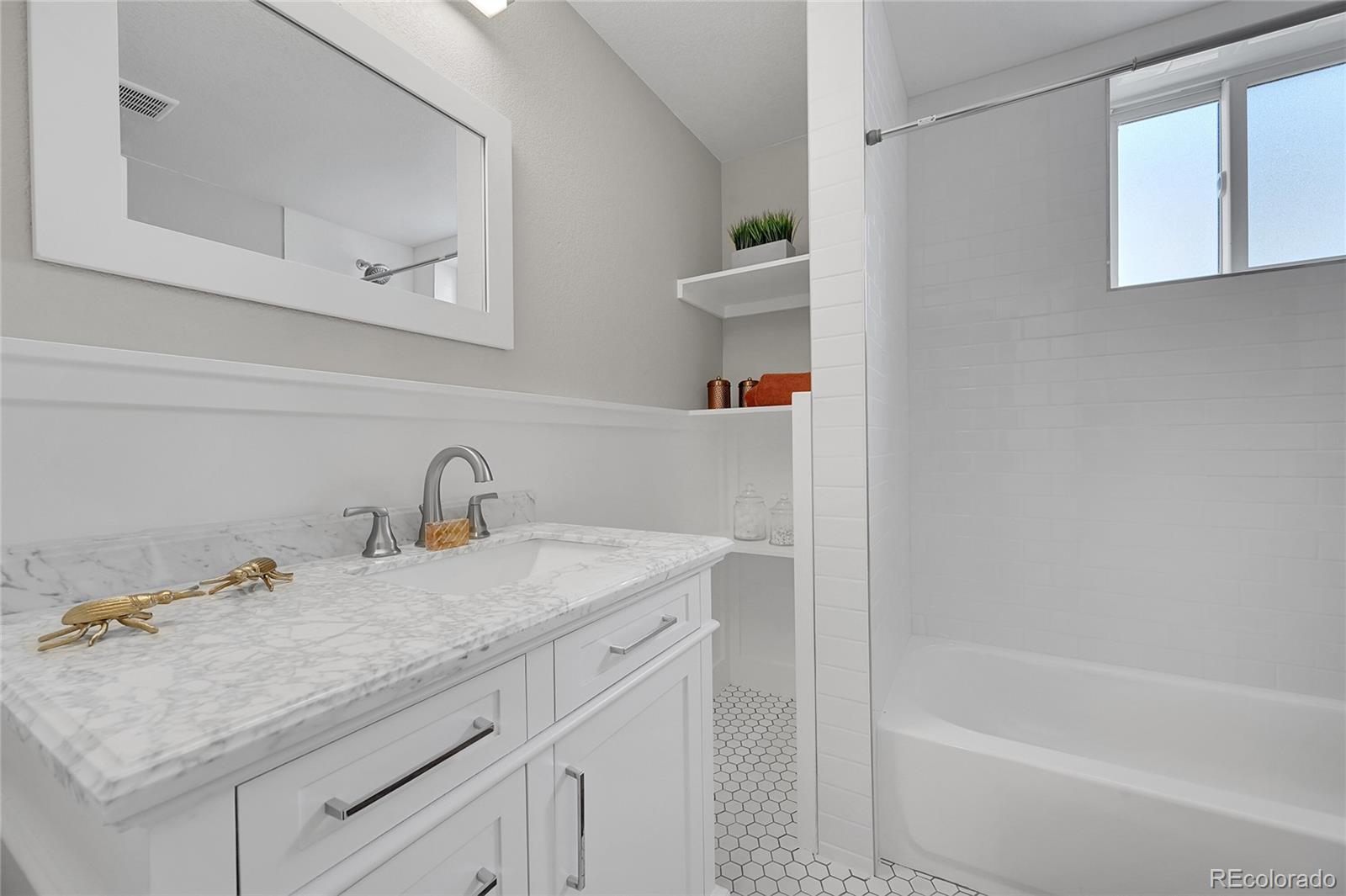 MLS Image #35 for 1578 n meade street,denver, Colorado