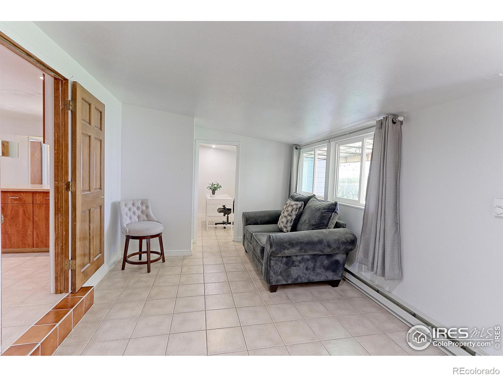 MLS Image #11 for 2561 s carey way,denver, Colorado