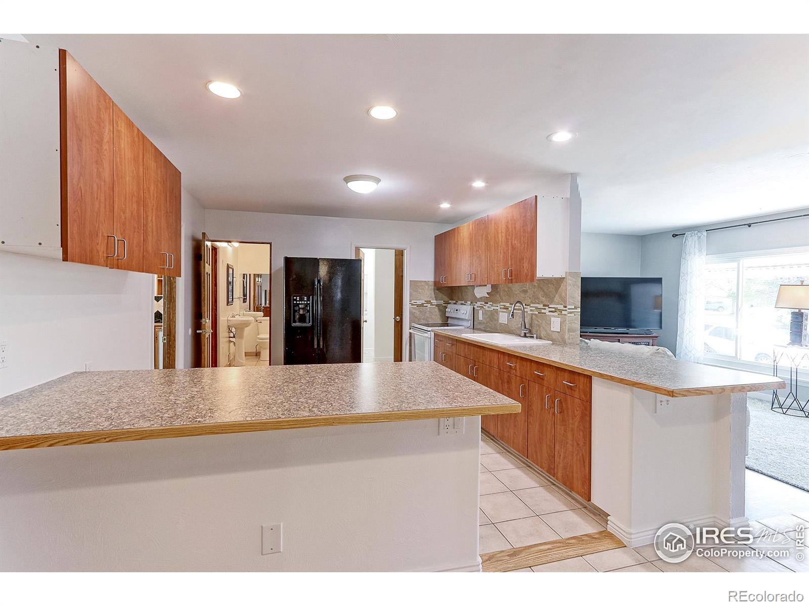 MLS Image #5 for 2561 s carey way,denver, Colorado