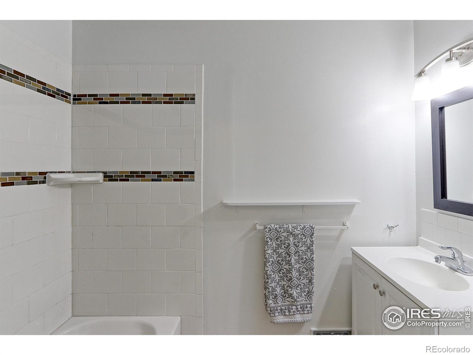 MLS Image #8 for 2561 s carey way,denver, Colorado