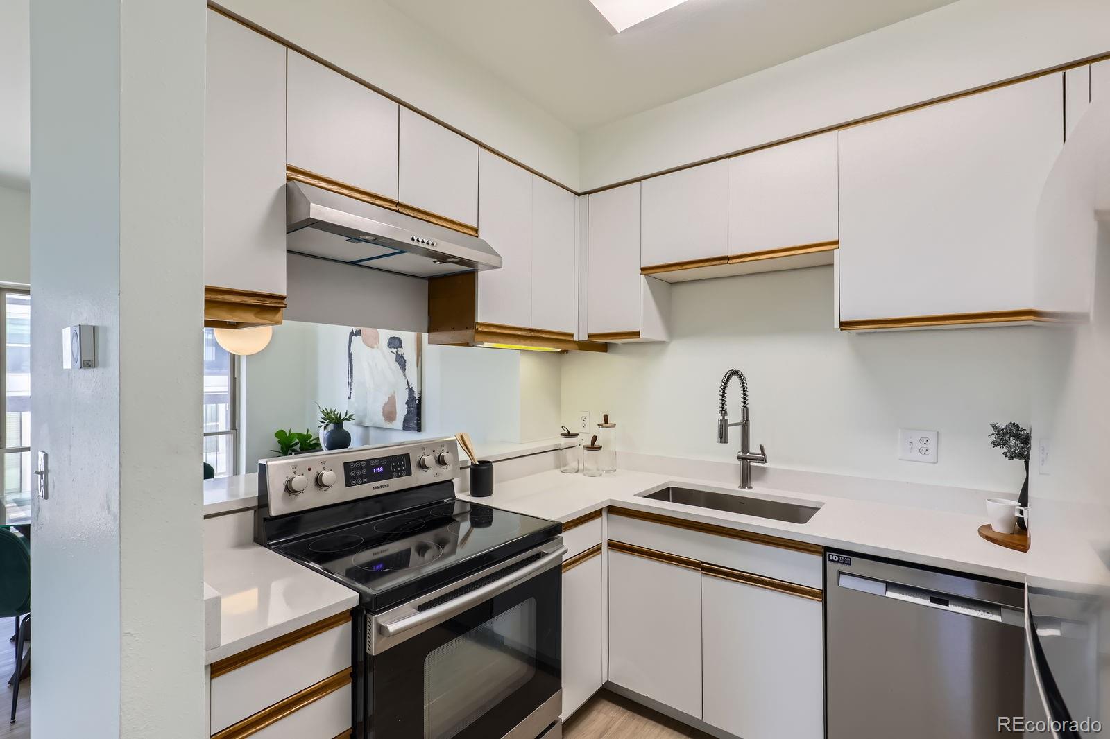 MLS Image #6 for 2120 w 31st avenue,denver, Colorado