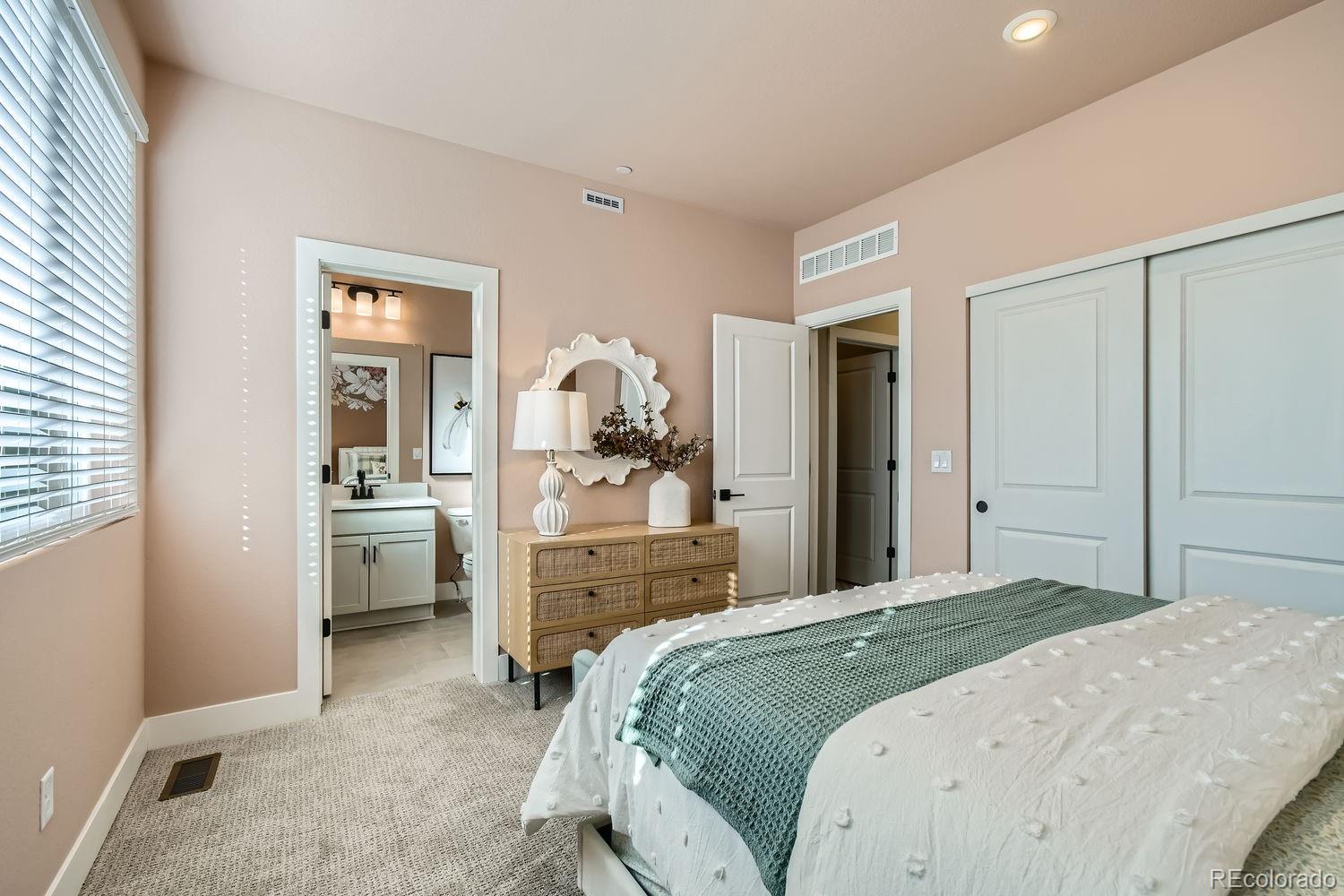 MLS Image #22 for 1759  peak loop,broomfield, Colorado