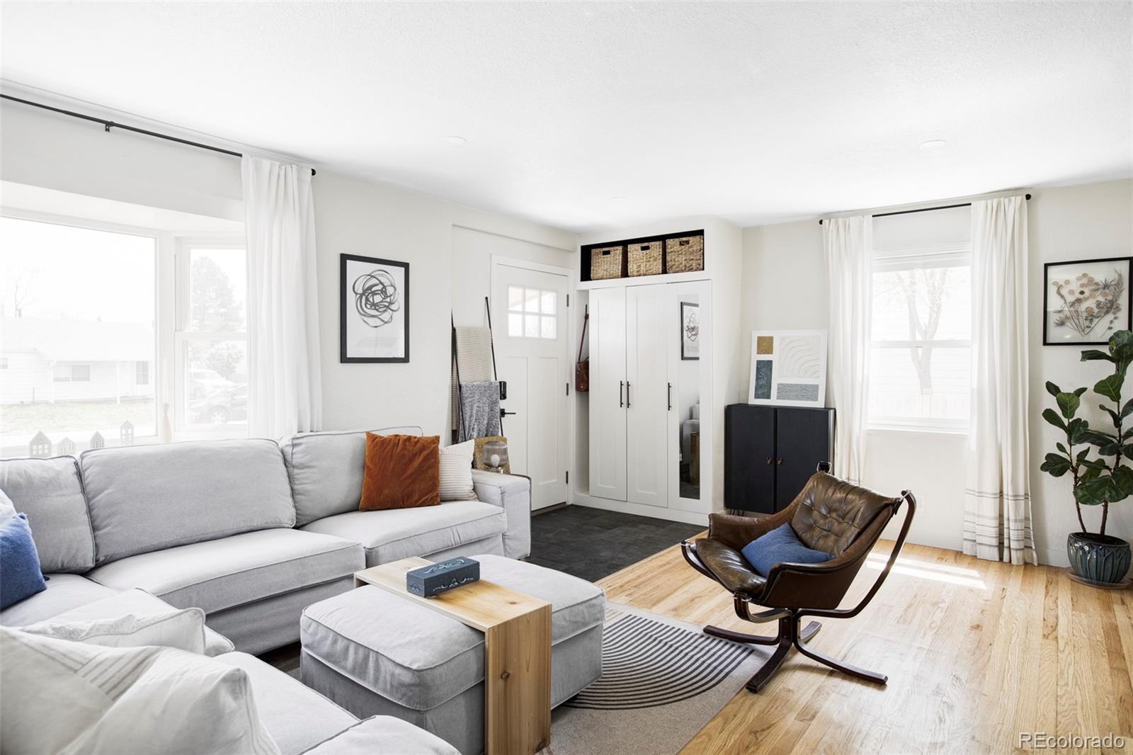 MLS Image #4 for 873 s raritan street,denver, Colorado