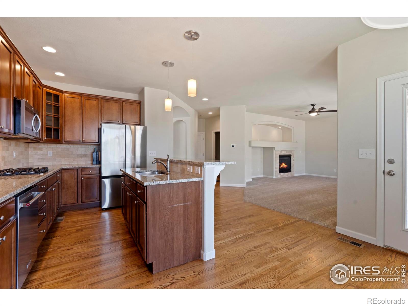 MLS Image #13 for 2744  aylesbury way,johnstown, Colorado