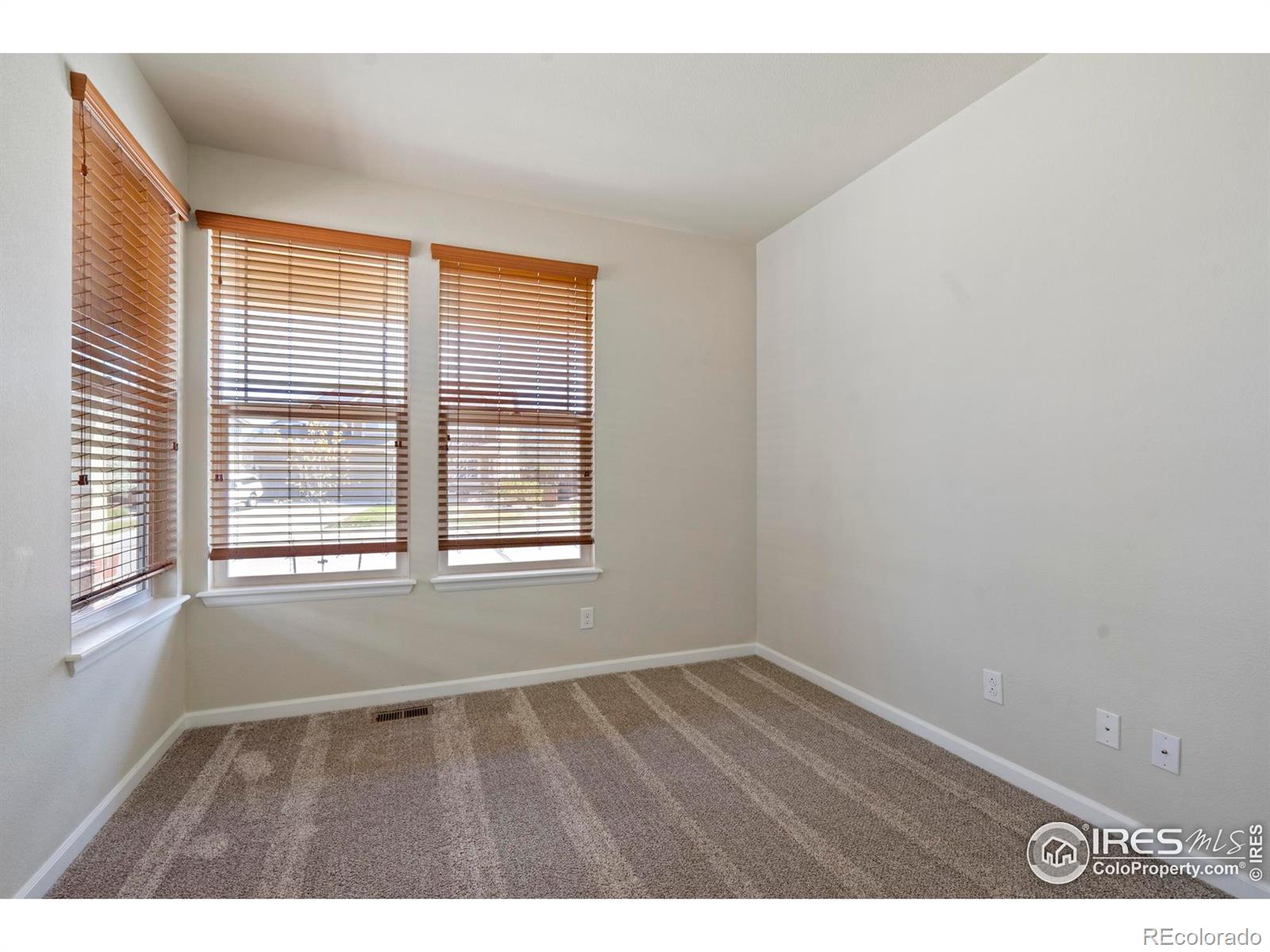 MLS Image #16 for 2744  aylesbury way,johnstown, Colorado