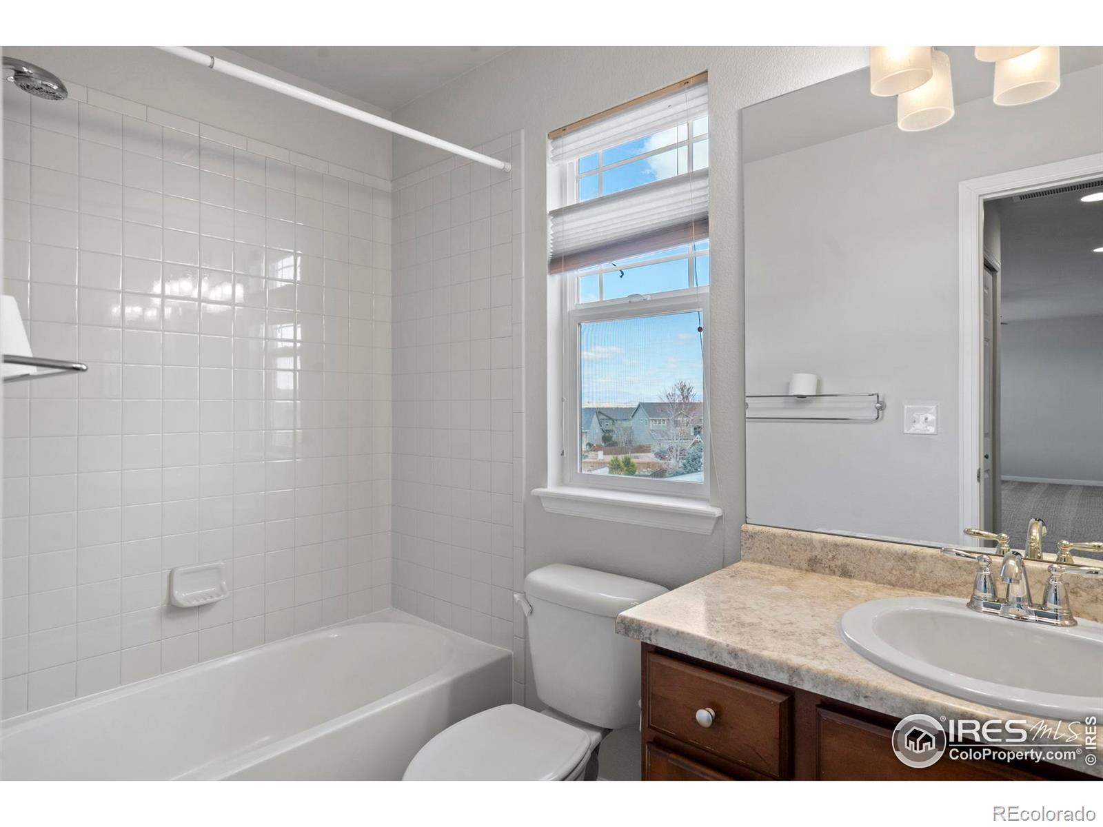 MLS Image #25 for 2744  aylesbury way,johnstown, Colorado
