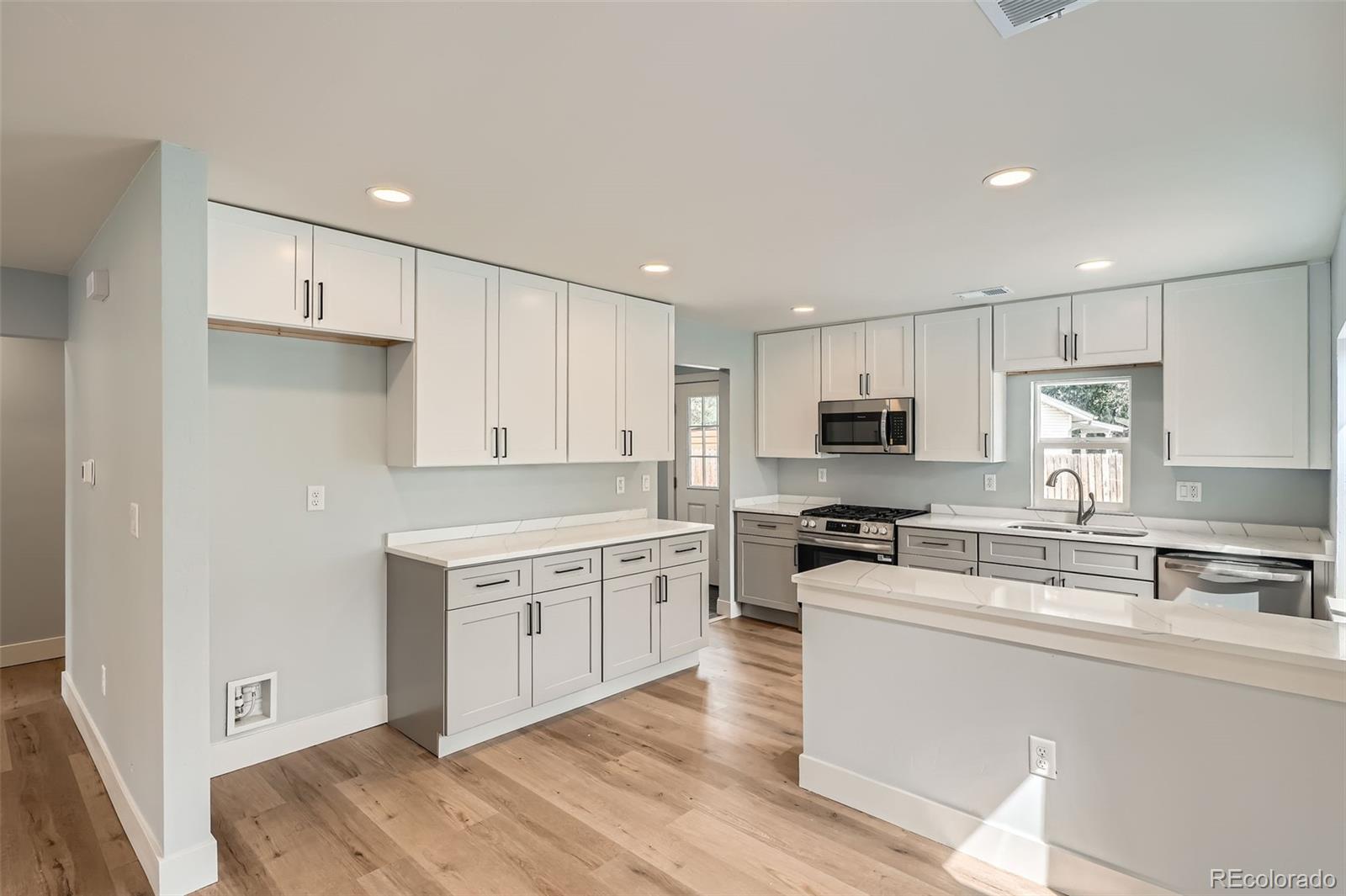 MLS Image #12 for 6000  yarrow street,arvada, Colorado