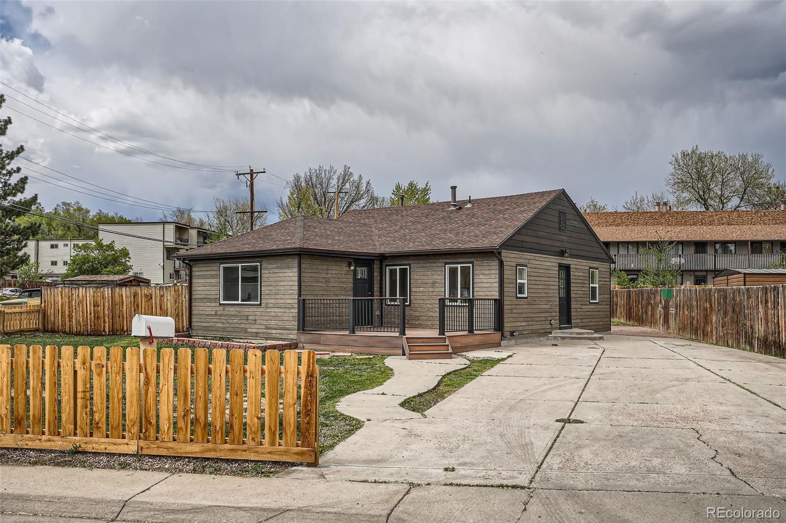 MLS Image #3 for 6000  yarrow street,arvada, Colorado