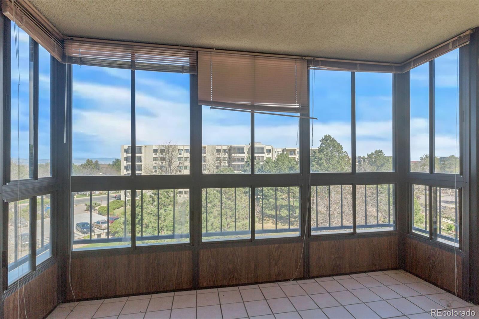 MLS Image #5 for 13850 e marina drive,aurora, Colorado