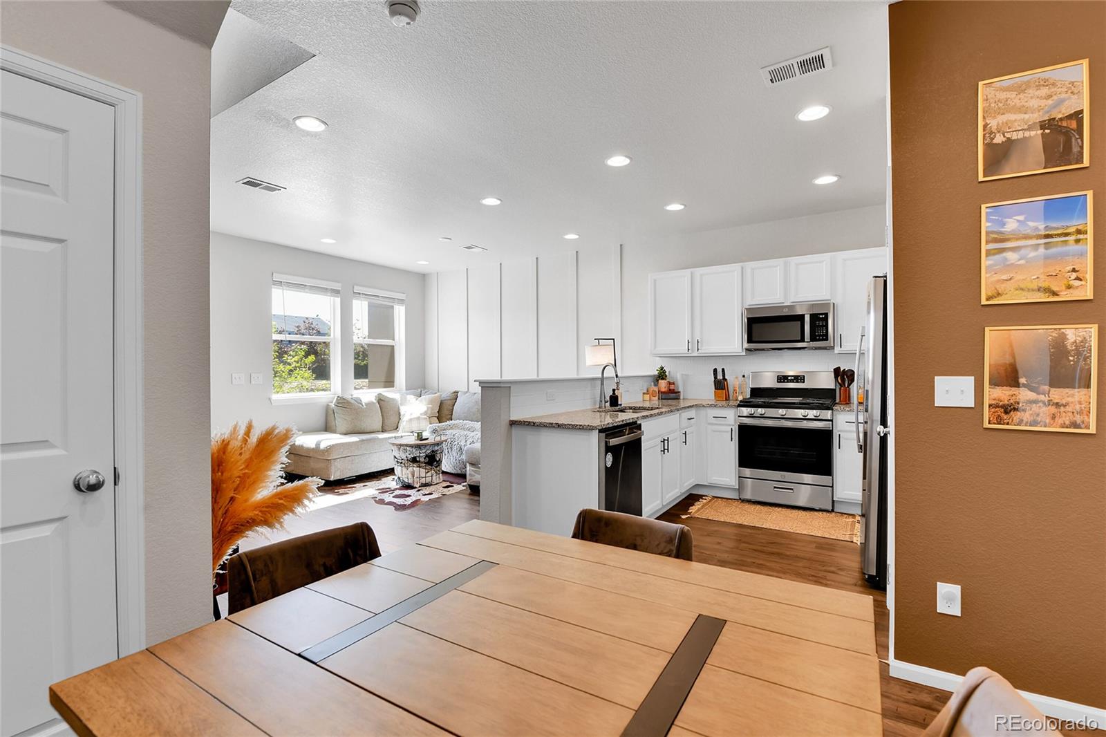MLS Image #6 for 6459 n dunkirk street ,denver, Colorado