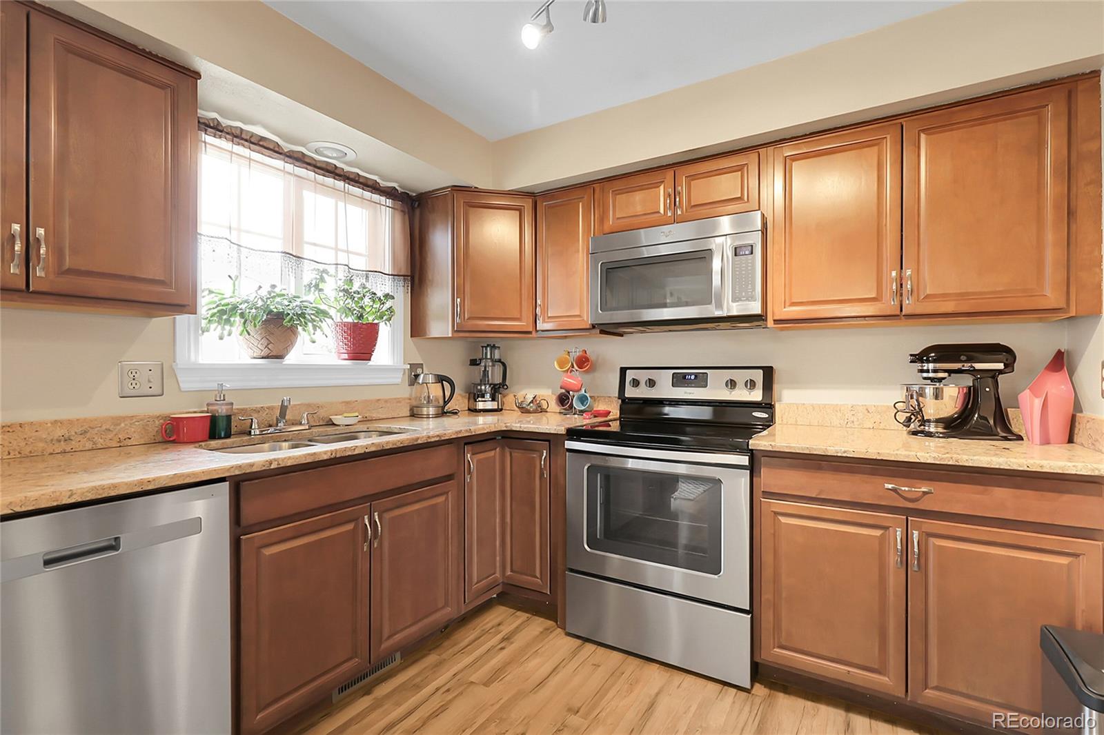 MLS Image #17 for 14867 e harvard avenue,aurora, Colorado