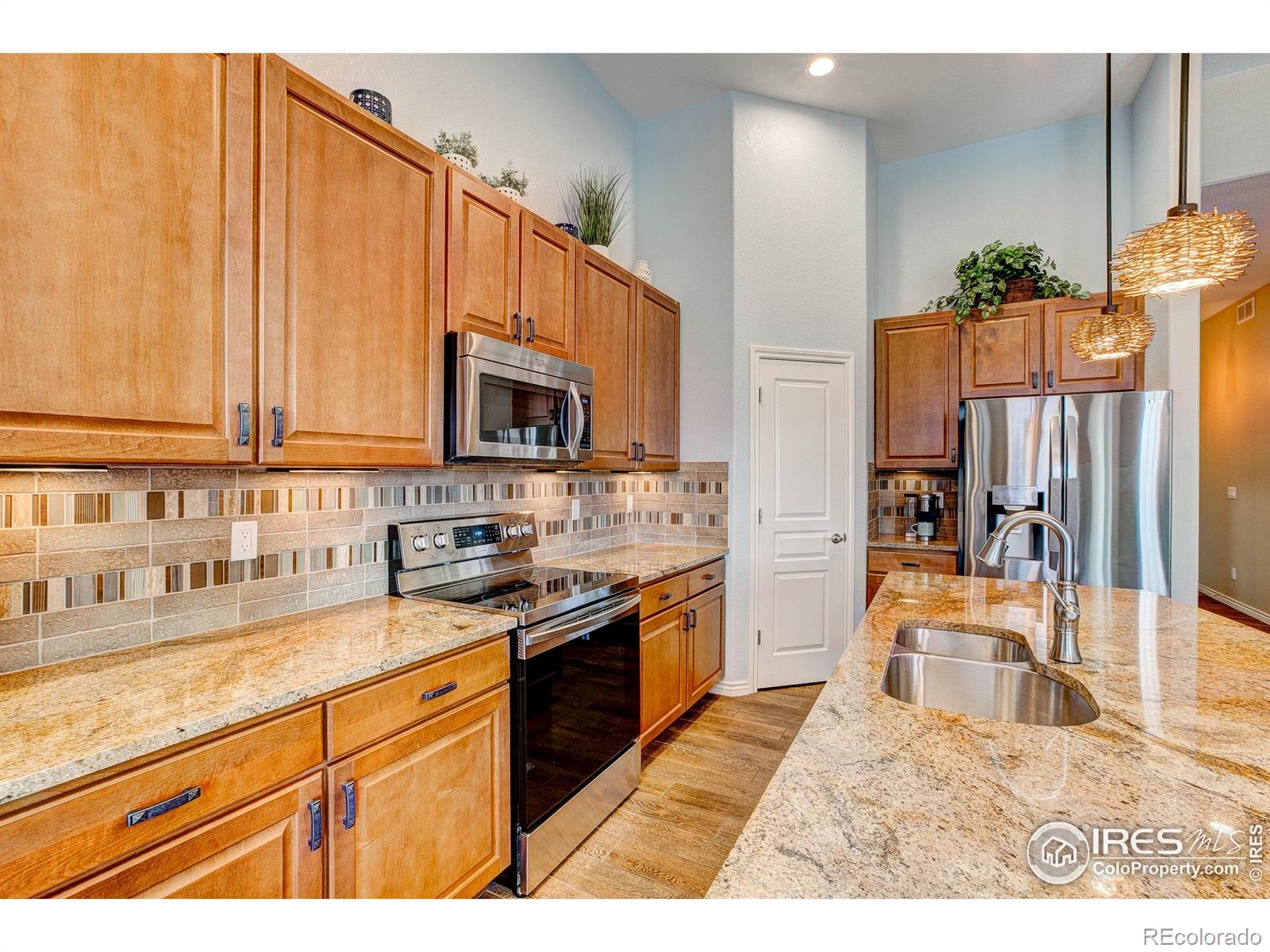 MLS Image #6 for 14394 w 88th drive,arvada, Colorado