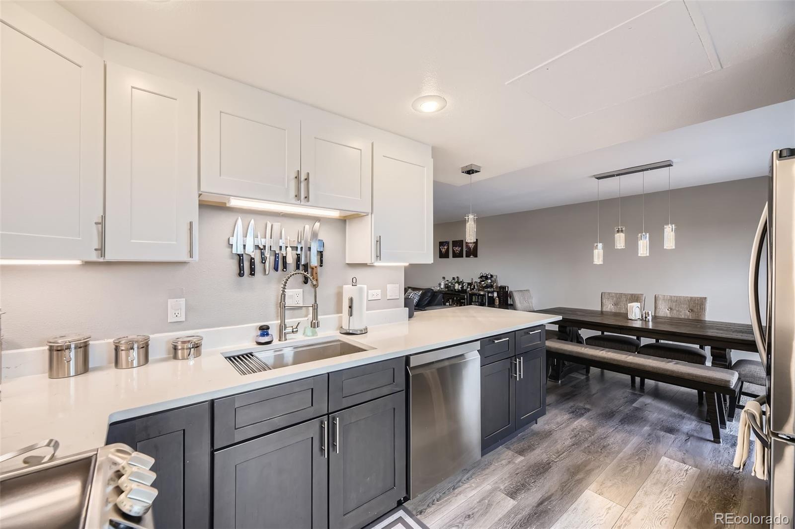 MLS Image #12 for 130 n pearl street,denver, Colorado