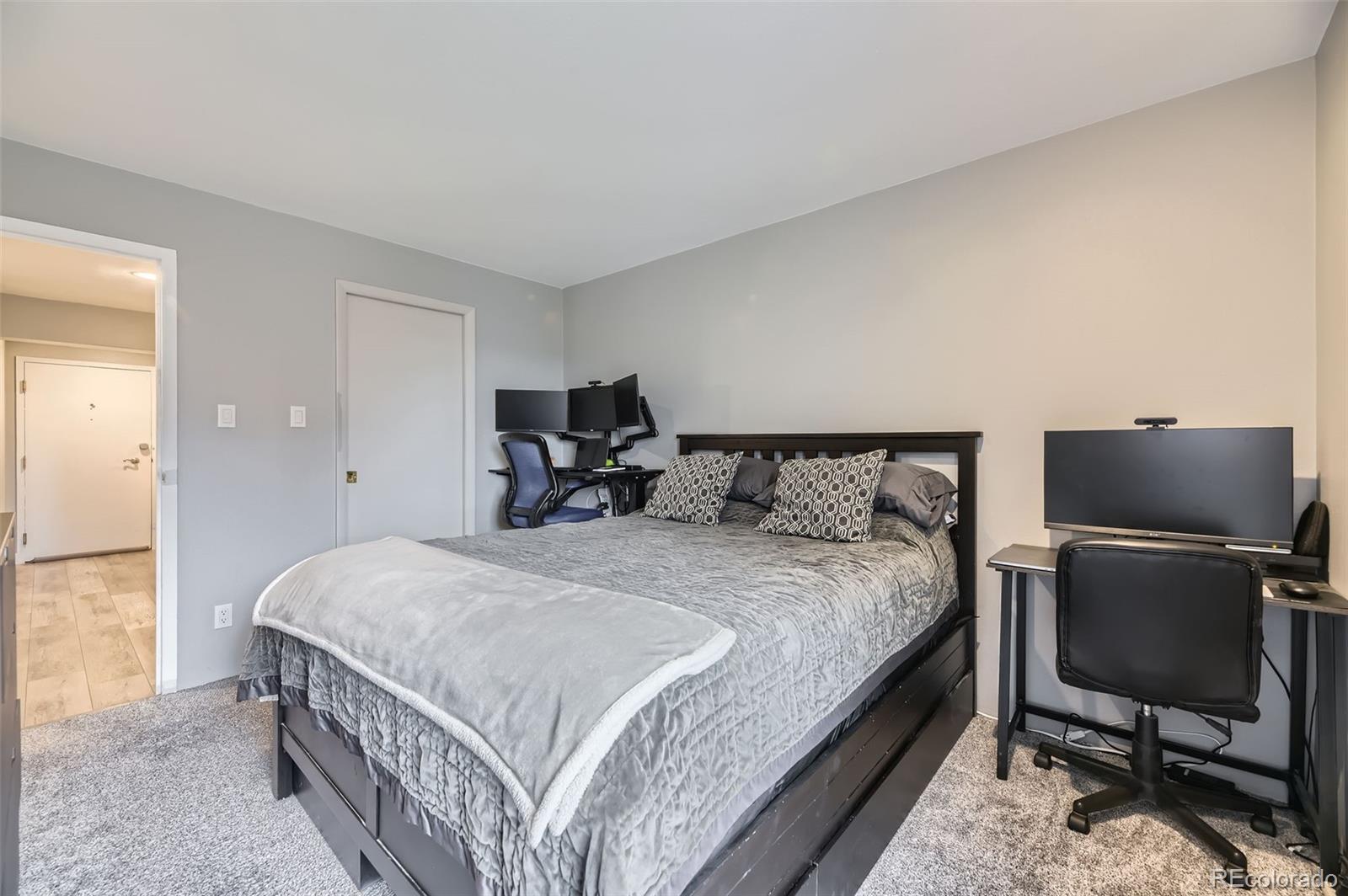 MLS Image #19 for 130 n pearl street,denver, Colorado