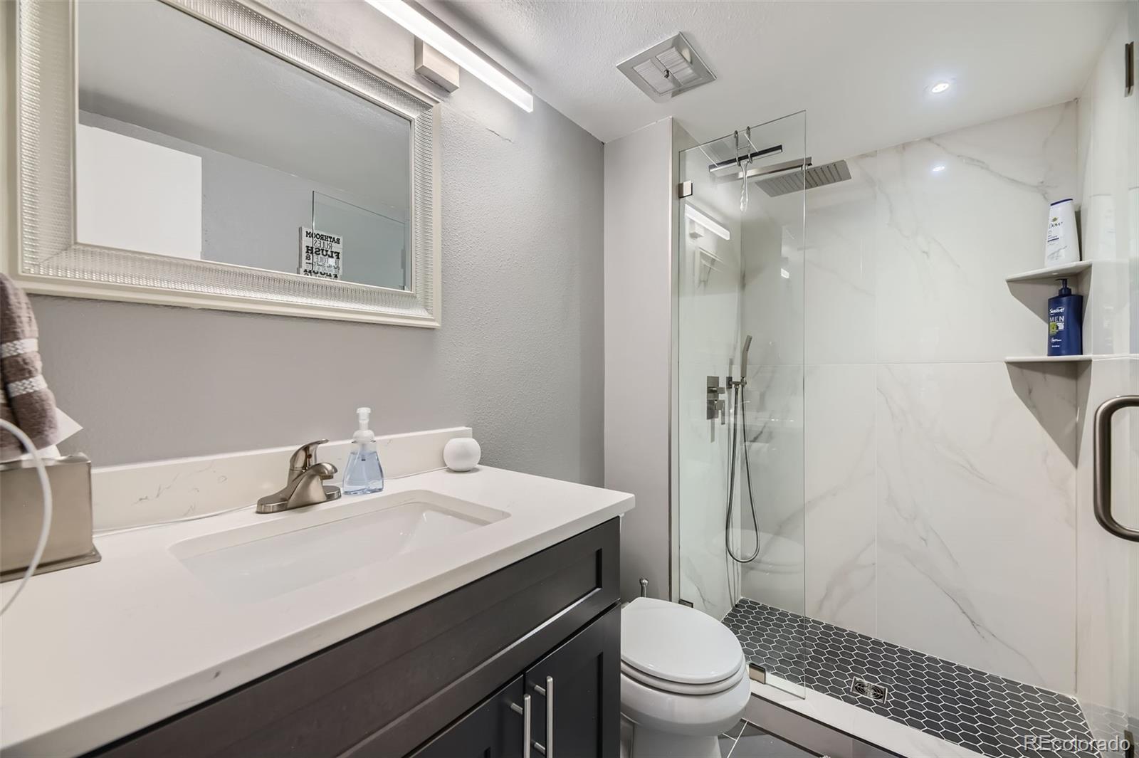 MLS Image #20 for 130 n pearl street,denver, Colorado