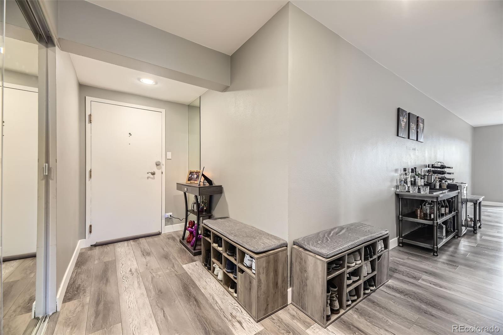 MLS Image #4 for 130 n pearl street,denver, Colorado