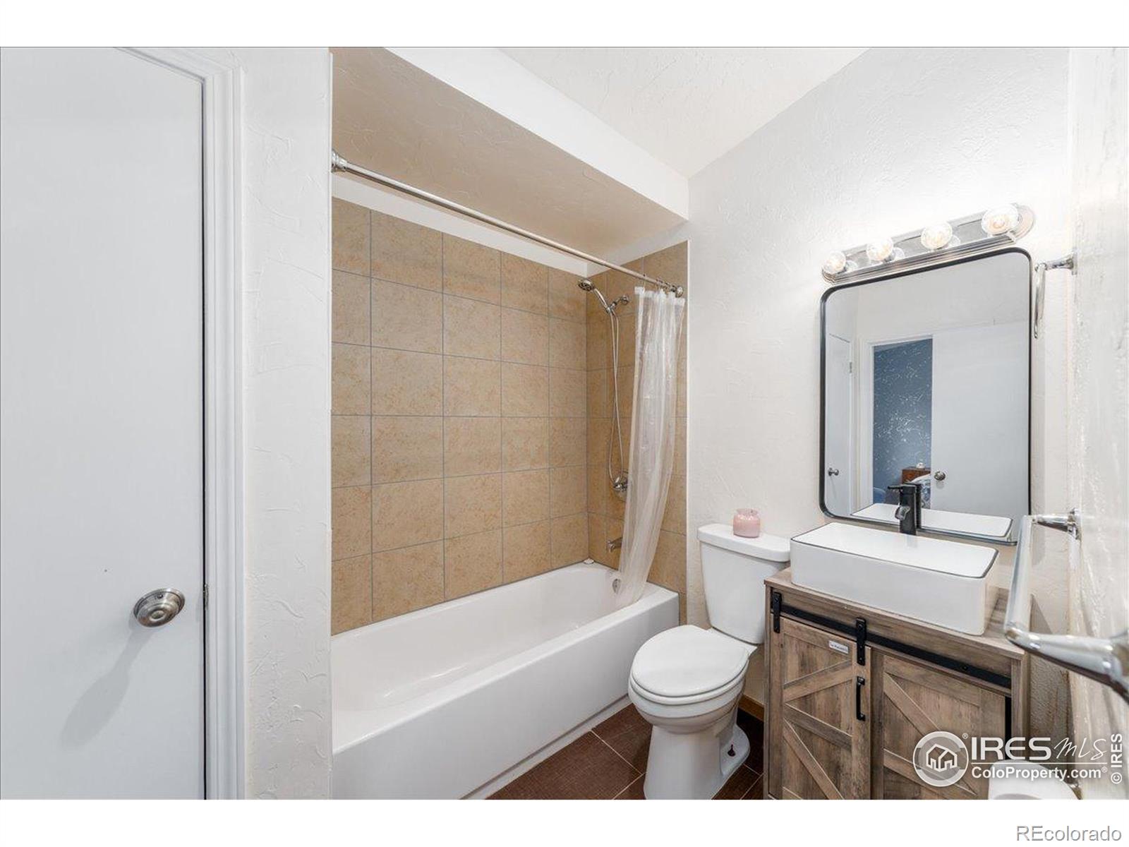 MLS Image #11 for 3404  green mountain drive,livermore, Colorado