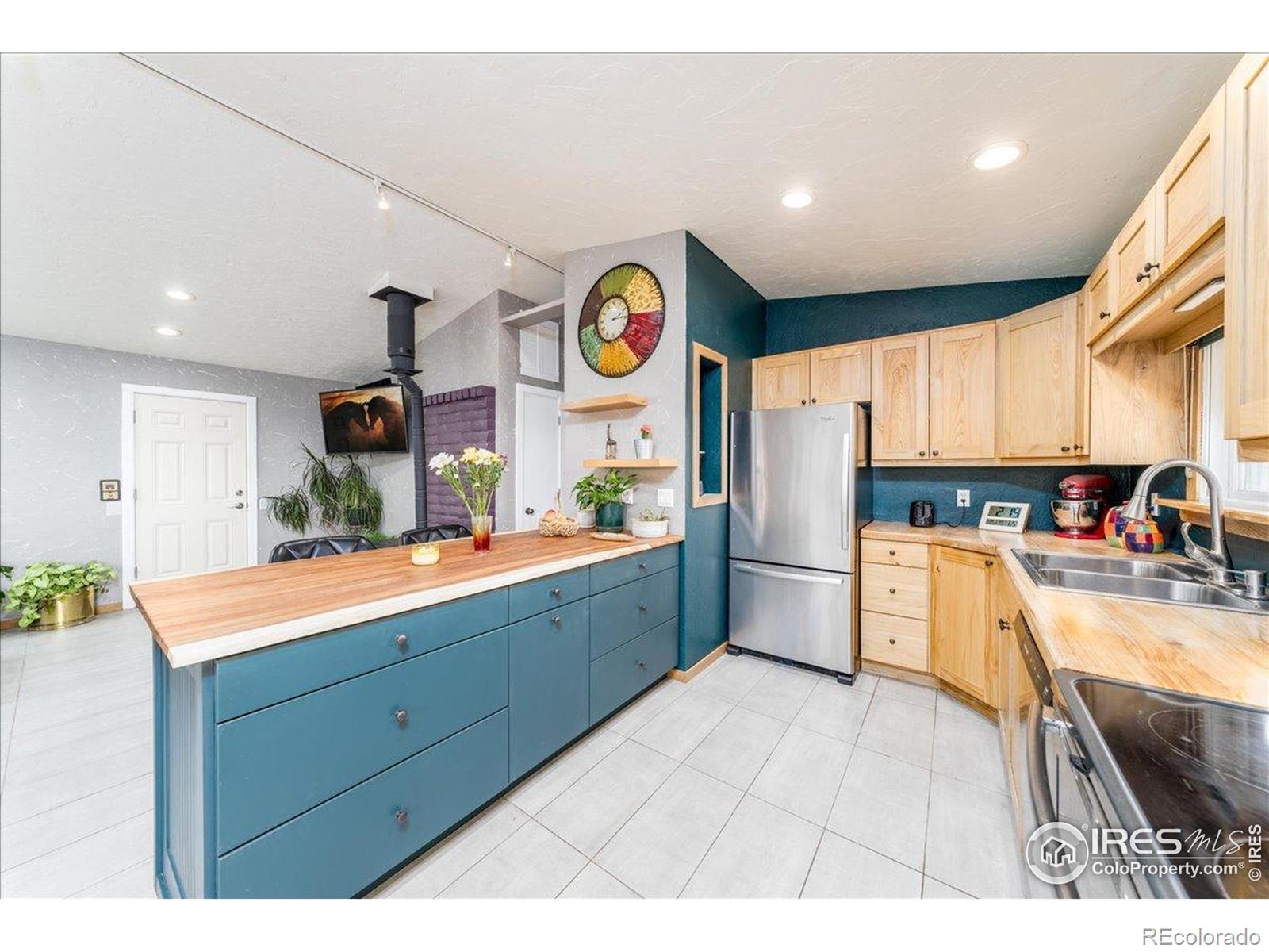 MLS Image #4 for 3404  green mountain drive,livermore, Colorado