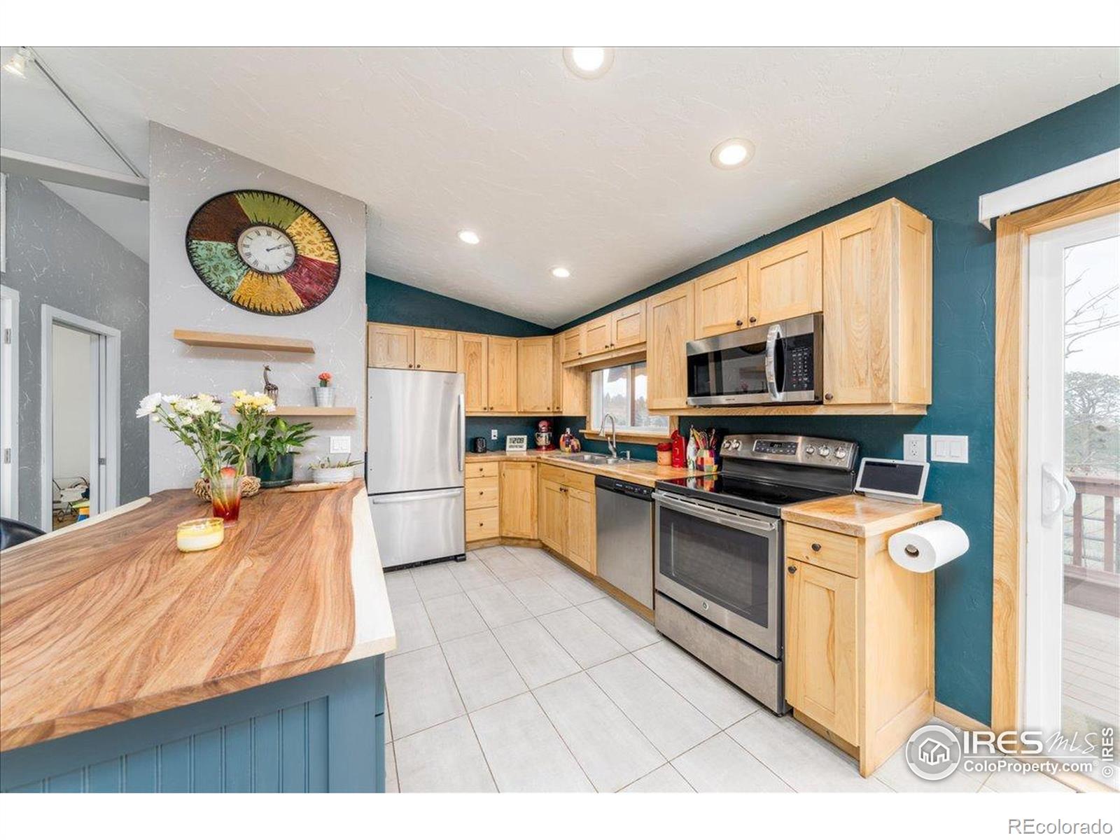 MLS Image #6 for 3404  green mountain drive,livermore, Colorado