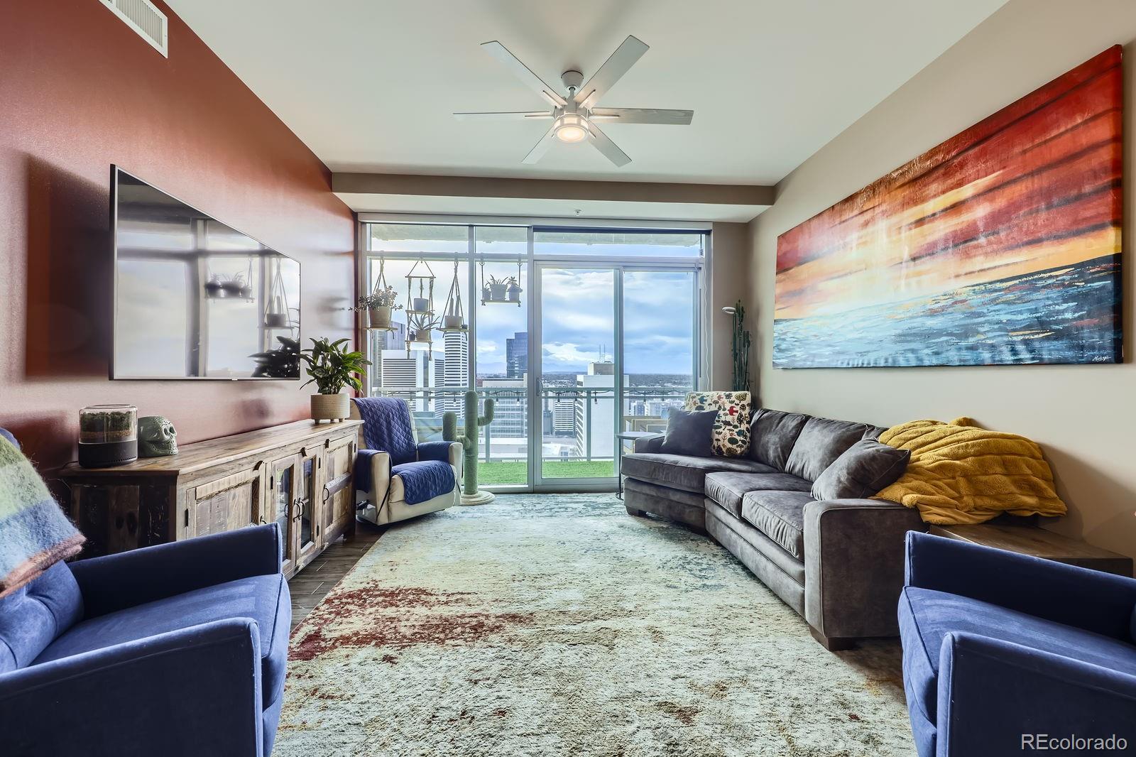 MLS Image #4 for 2001  lincoln street 2213,denver, Colorado
