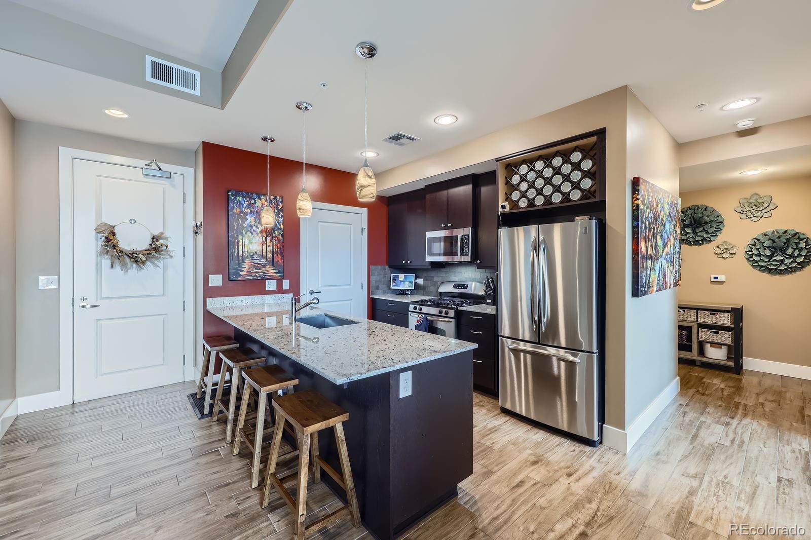 MLS Image #7 for 2001  lincoln street 2213,denver, Colorado