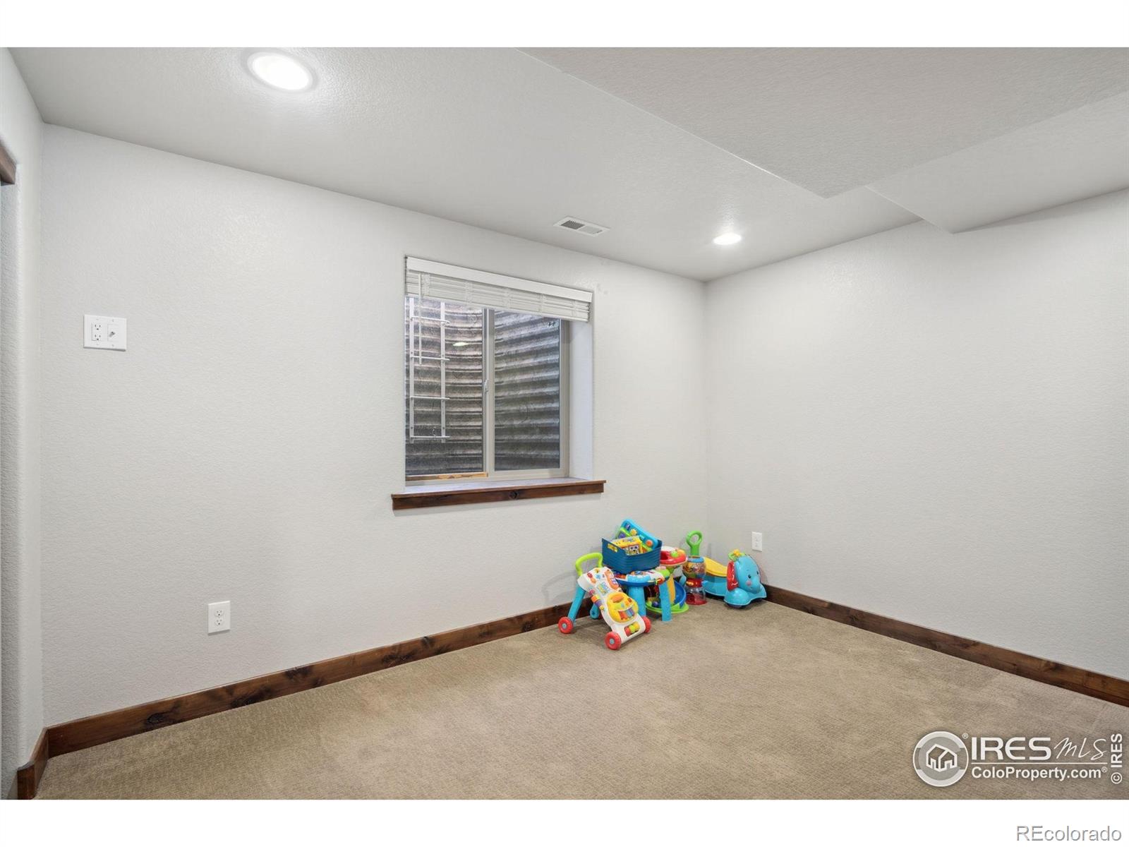 MLS Image #21 for 1576  la jara street,loveland, Colorado