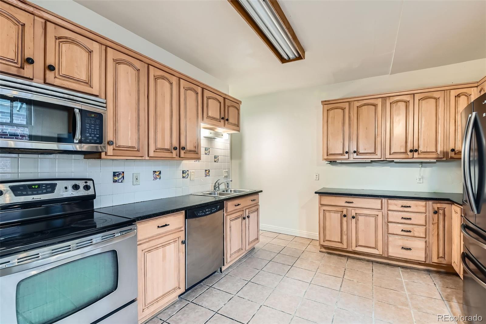 MLS Image #11 for 2866  bellaire street,denver, Colorado