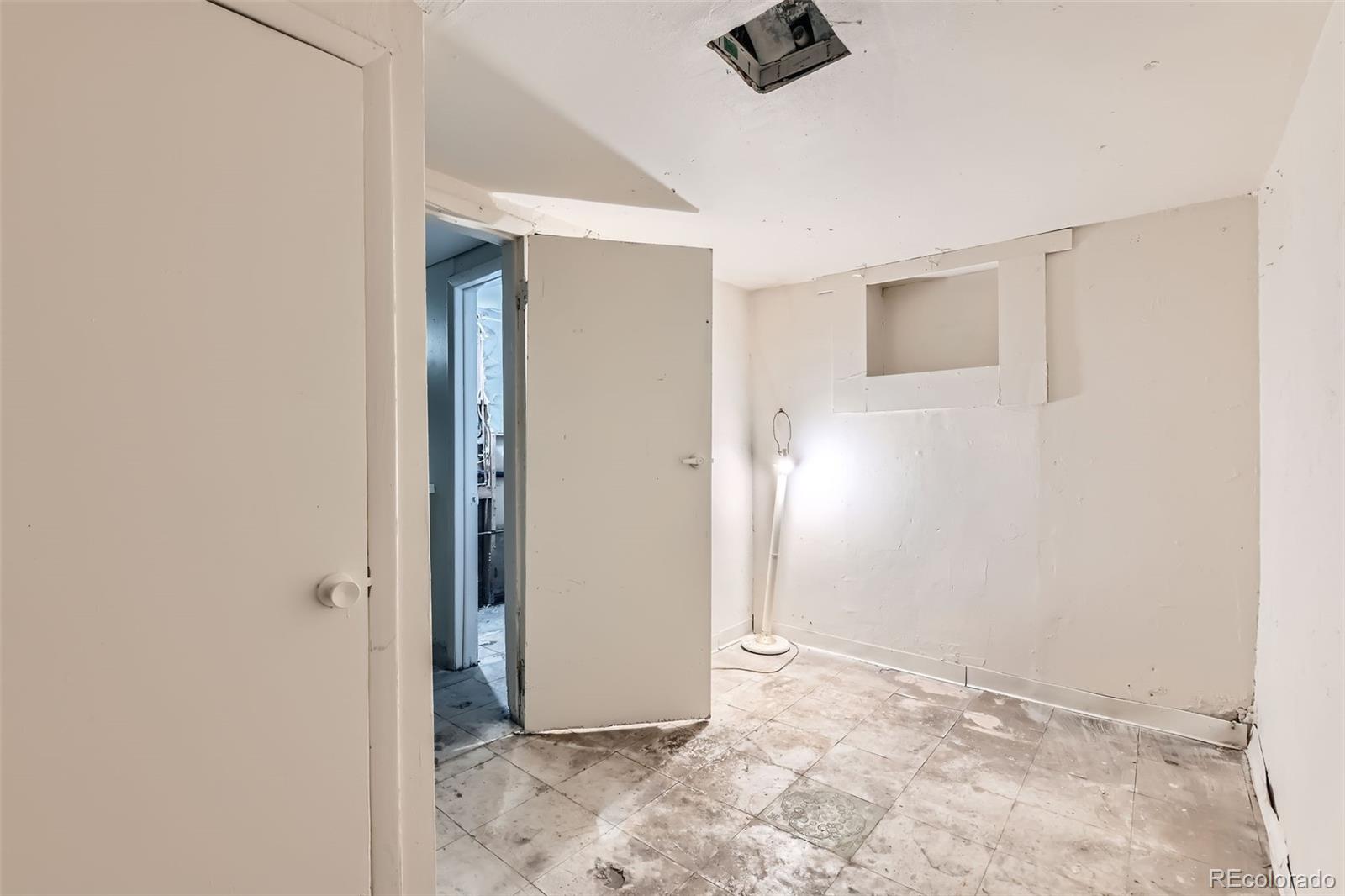 MLS Image #23 for 2866  bellaire street,denver, Colorado