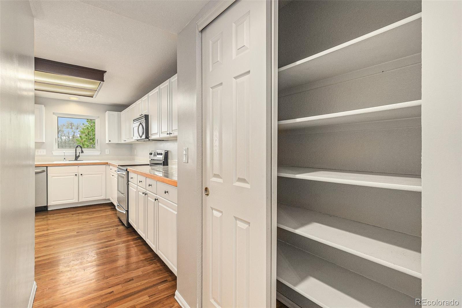 MLS Image #8 for 821 s 34th avenue,brighton, Colorado