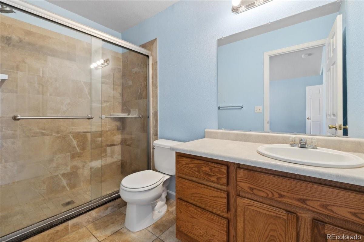 MLS Image #13 for 7234 e 38th avenue,denver, Colorado