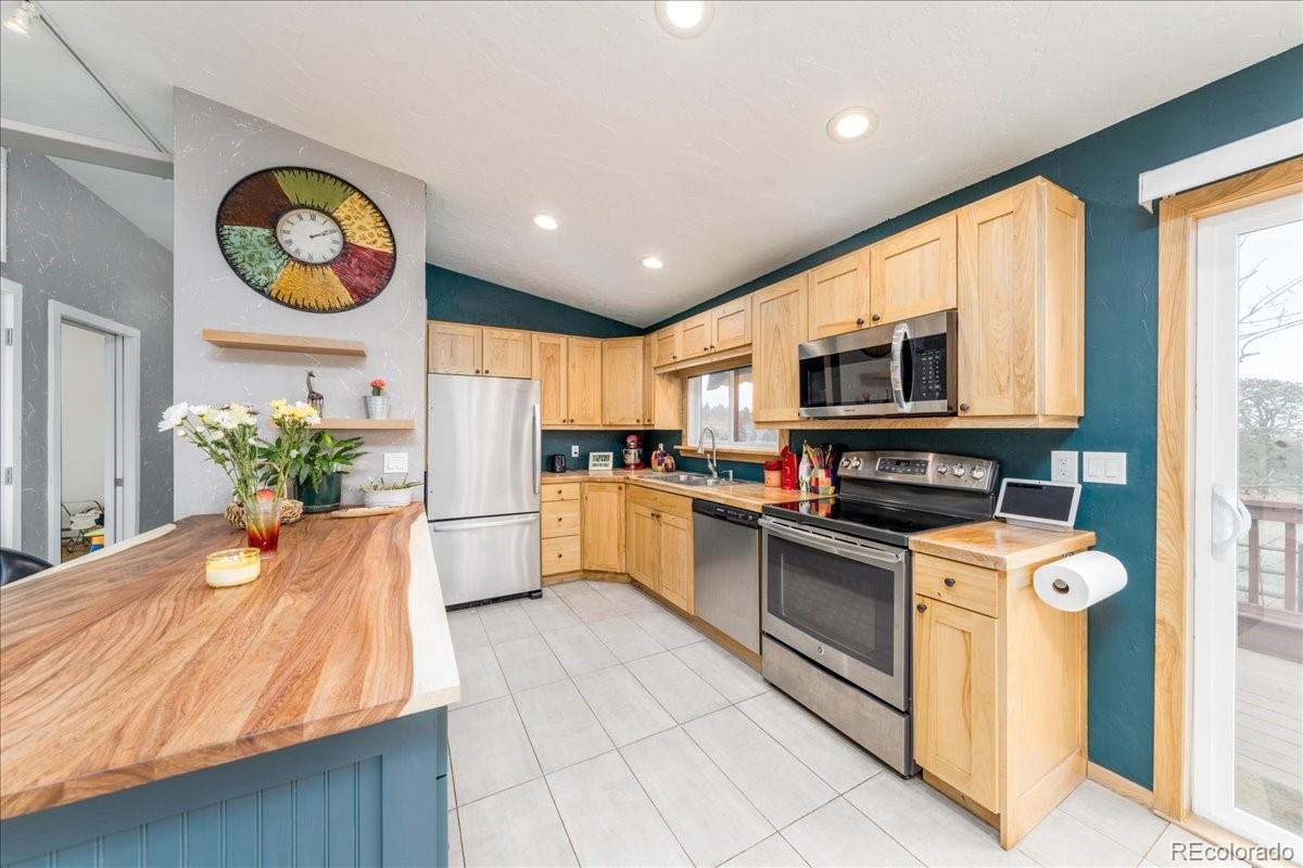 MLS Image #4 for 3404  green mountain drive,livermore, Colorado