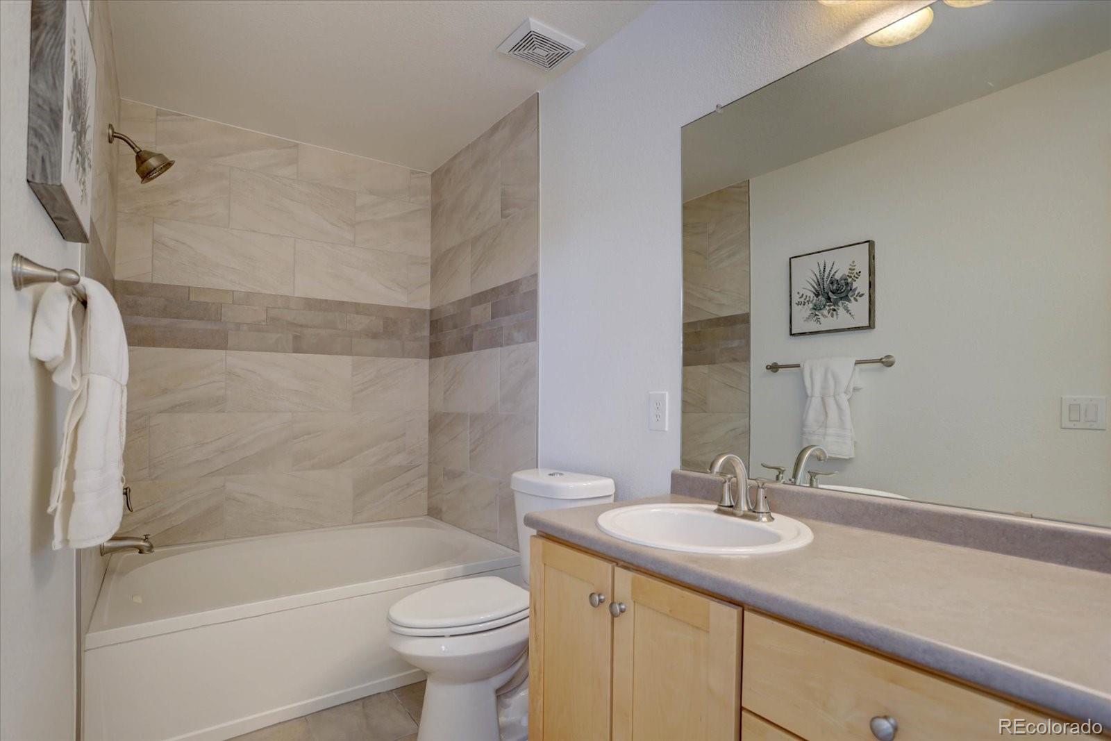 MLS Image #16 for 18997 e 51st place,denver, Colorado