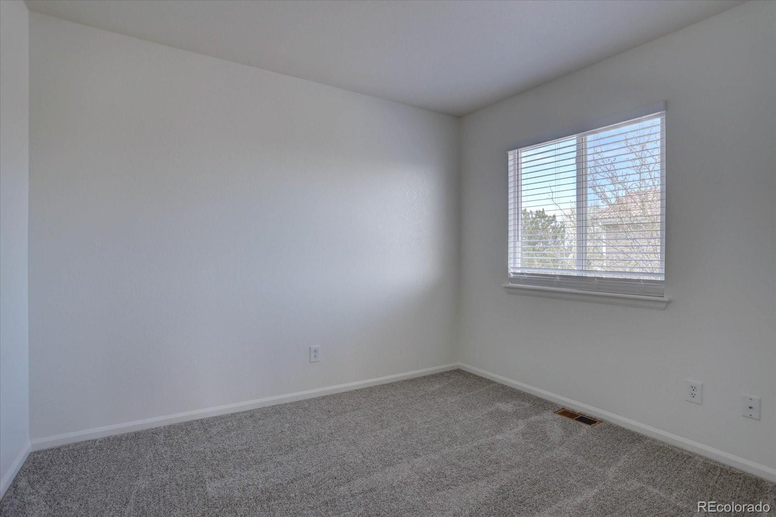 MLS Image #17 for 18997 e 51st place,denver, Colorado