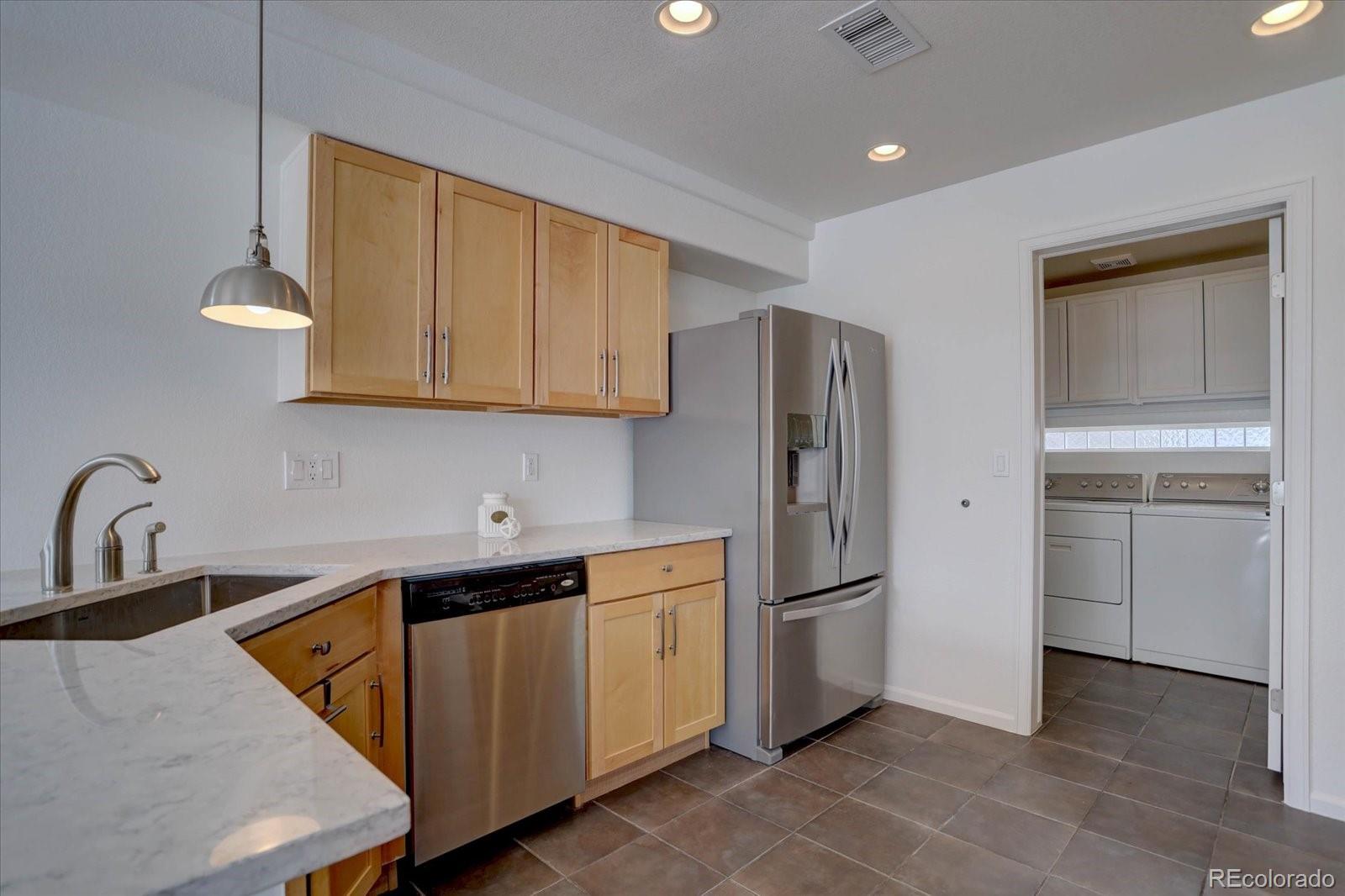 MLS Image #7 for 18997 e 51st place,denver, Colorado