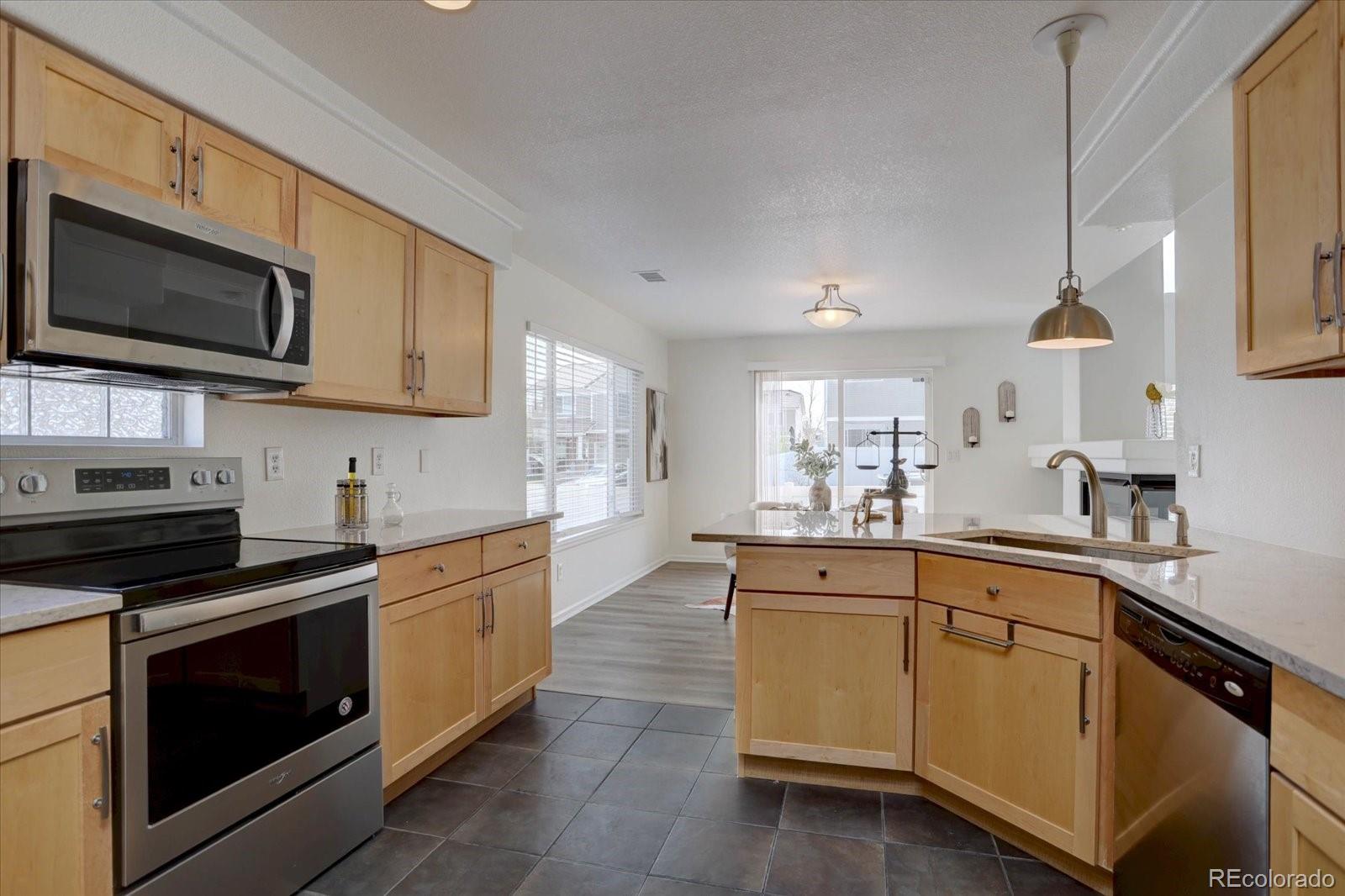 MLS Image #8 for 18997 e 51st place,denver, Colorado